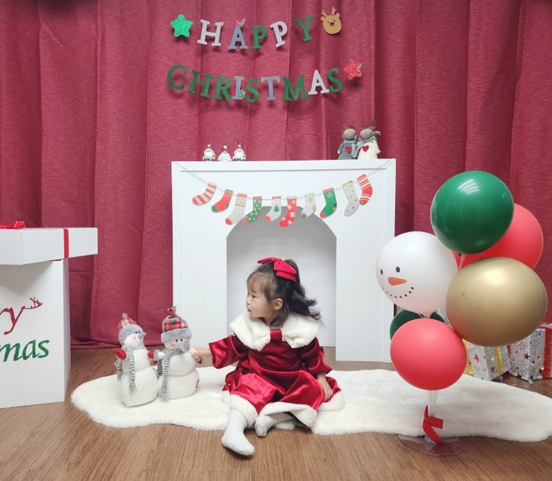 다인이 인생 첫 산타할아버지🎅🎄
#미리메리크리스마스