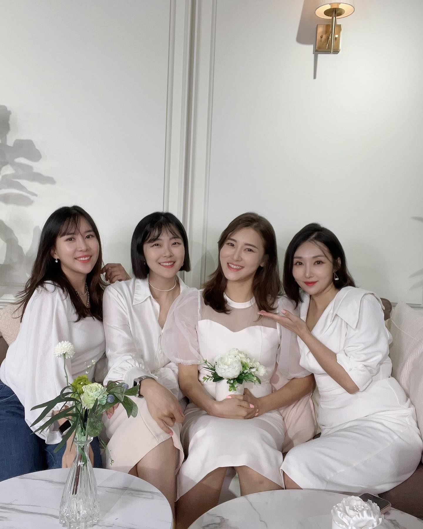 좋은 일이 있을 때 진심으로 함께 하는 사이💜 
사랑하는 우리 꾸러미들이 있어서 행복하다구 💜 매 년 우리 사진 마니마니 냄겨요~🥹
#여자넷
#동사나사💕
#평생함께해요💕