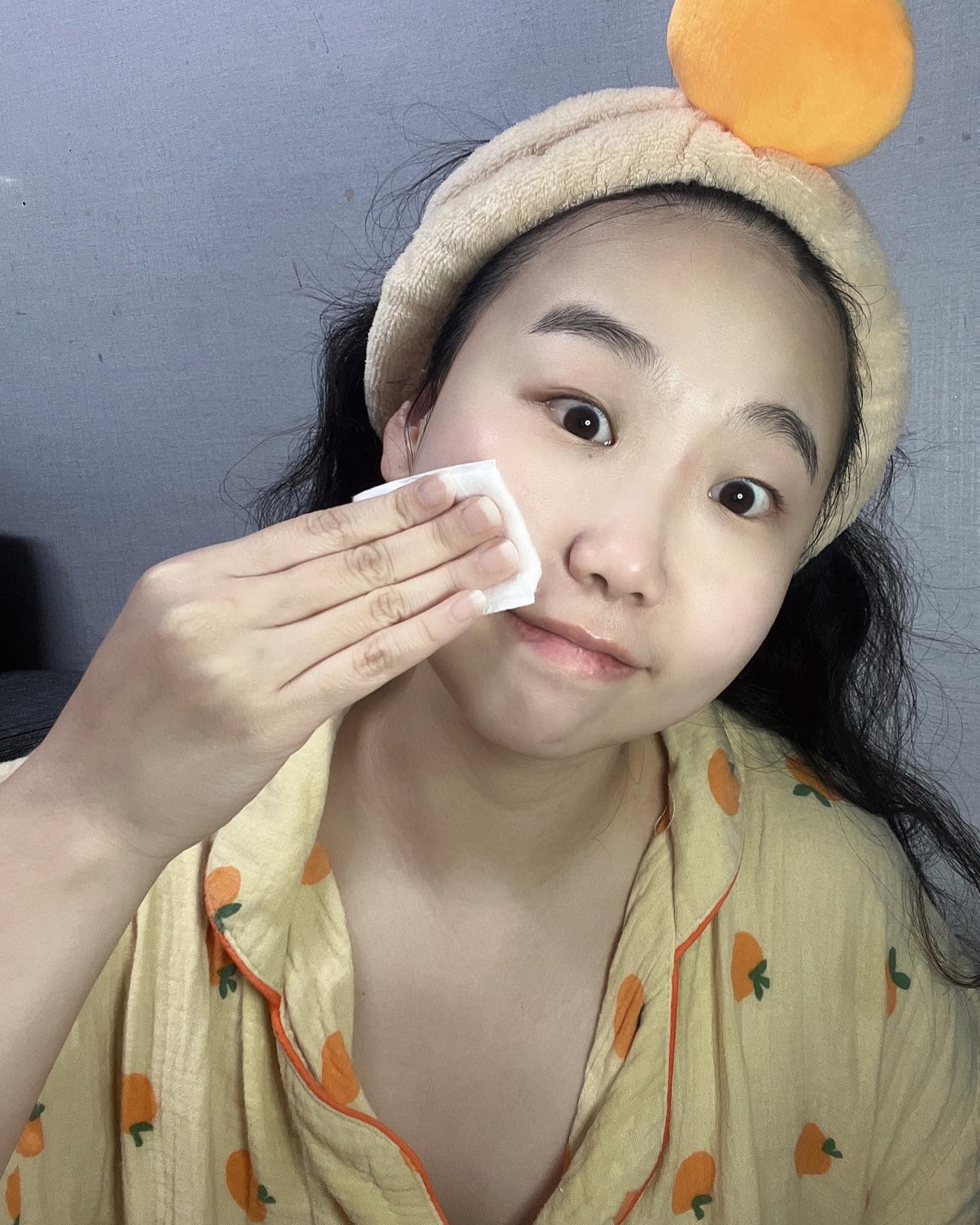 #협찬 이지만 솔직후기

요즘들어 모공도 더 넓어지고 블랙헤드도 더 많아진거 같은데 운명처럼 만나버렸다…⭐️

🎀블랑 네이처 매직 시카 토너🎀

닦토•흡토•찹토 다 되는 시카 토너

📍천연 AHA•BHA로 저자극 소프트 필링
📍86%유기농 병풀수로 탁월한 피부 진정
📍미백•주름개선 2중 기능성 토너
📍피부 밸런스를 위한 약산성 토너

👍여드름성 피부에 사용 적합 판정
👍피부 자극 테스트 완료
👍저자극 인증

세수 후 화장솜으로 한번 더 깨끗하게 닦아주고 
피부결도 정리해서 너무 좋은데 모공까지 조여주다니🤭

벌써 다 써서 다시 구매할 예정🫶🏻
이렇게 좋은 제품 도대체 왜 안써🤦🏻‍♀️