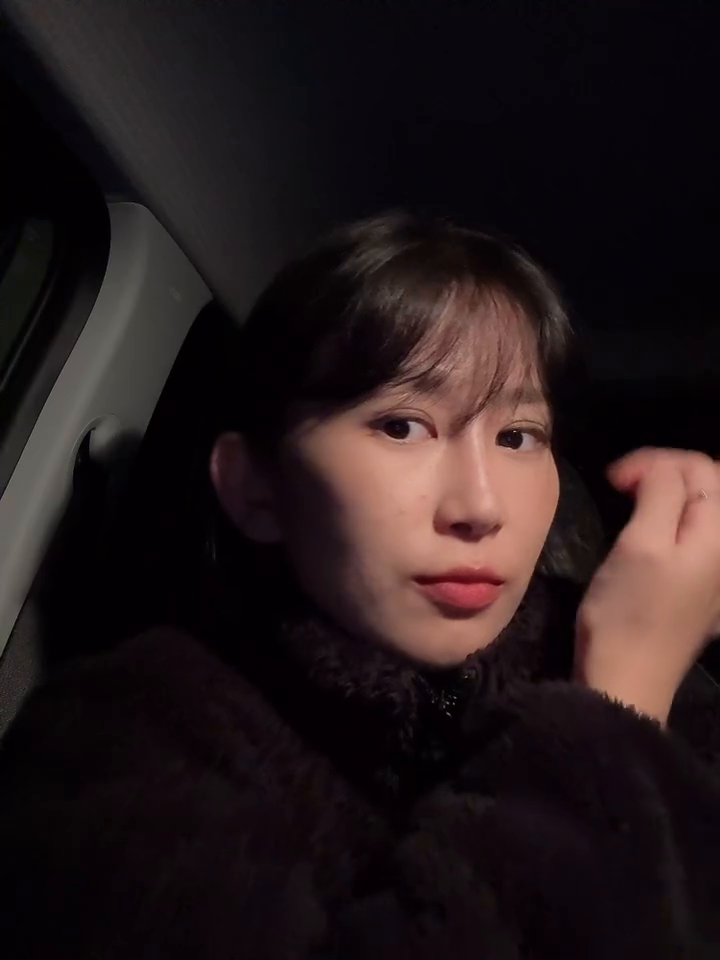 🩷공주의 꽃단장🩷
공주는 언제나 완벽해야 하거든요 ^^