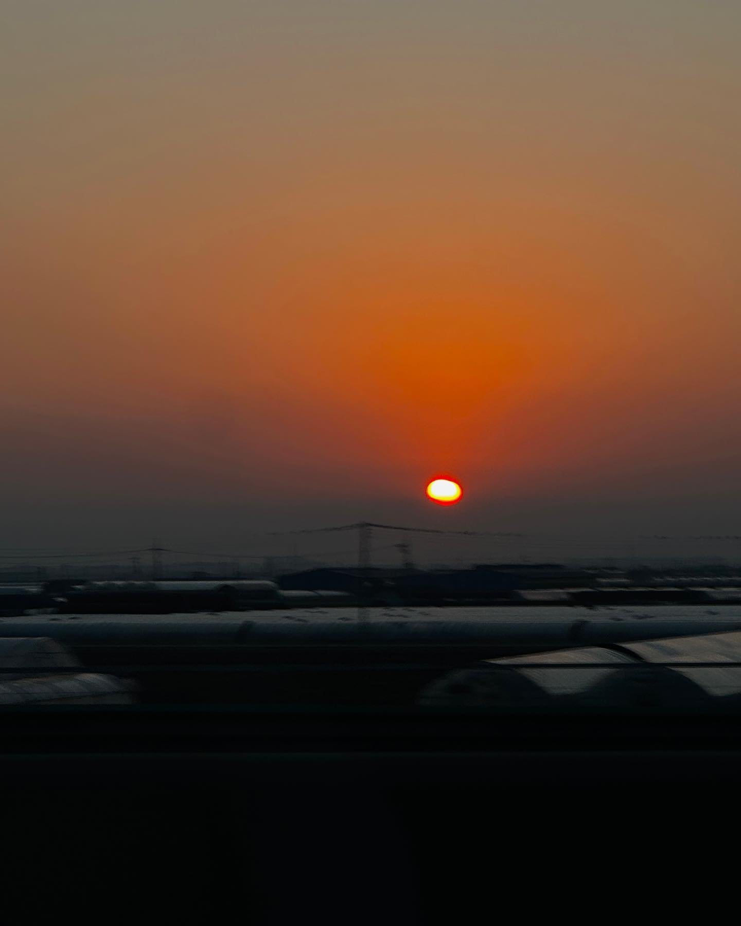 🌅