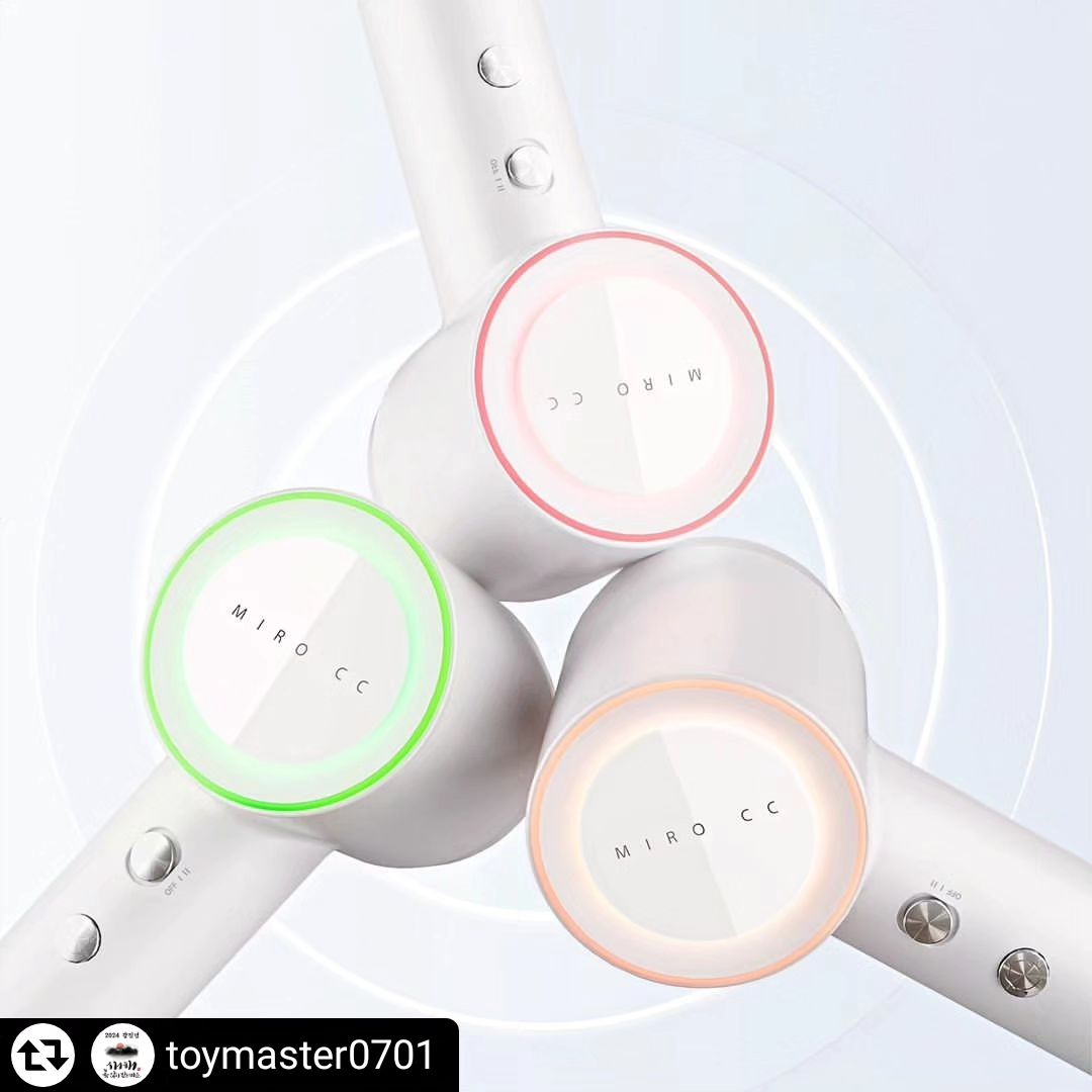 #리그램 - toymaster0701 by get_regrammer
💥 샤오미 로이드미 초고속 드라이기 이벤트 !! 
💥 설명이 따로 필요없죠~요 실용적인 드라이기

💥 가성비 갓!! 실용성 갑!! 디자인도 최고!!

💥 요즘세대에 딱 필요한 아이템

💥 오늘부터~ 2월 5일까지!!

💥 팔로우해주시고!!

💥 리그램도 해주시고!!

💥 댓글에 하트 마구 날려주세요❤️❤️❤️❤️❤️❤️

#샤오미드라이기 #헤어드라이어 #초고속드라이어 #로이드미드라이기 #이벤트 #토이마스터