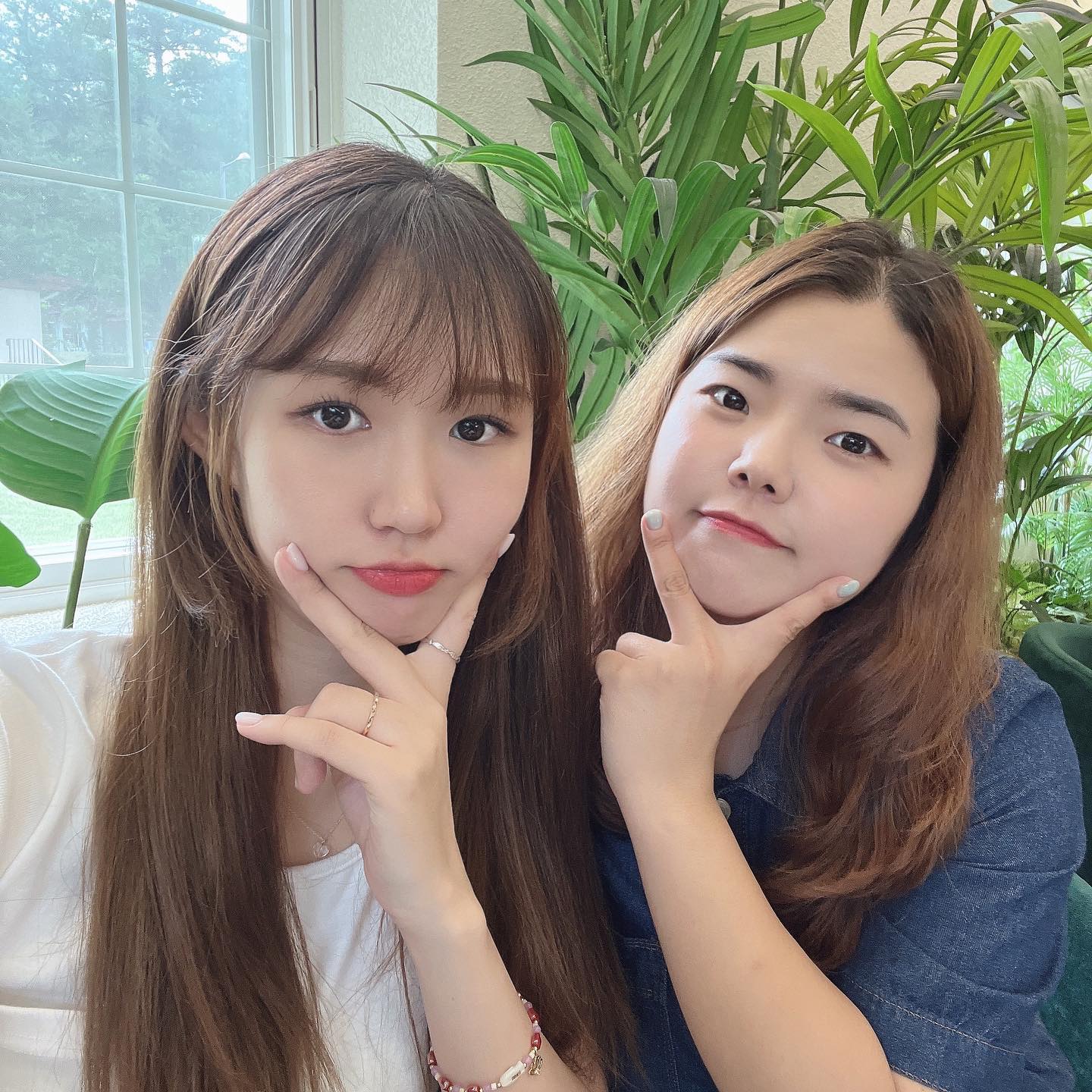 끝난줄 알았겠지만 끝나지 않은 저번주 용산 사진 +대전 새신부👰🏻‍♀️
-
#용산 #대전 #여행 #당일치기 #일상 #감성카페 #셀피 #selfie #셀스타그램 #daily #오오티디 #ootd #데일리룩 #dailylook #소통 #일상 #팔로우 #좋아요 #l4l