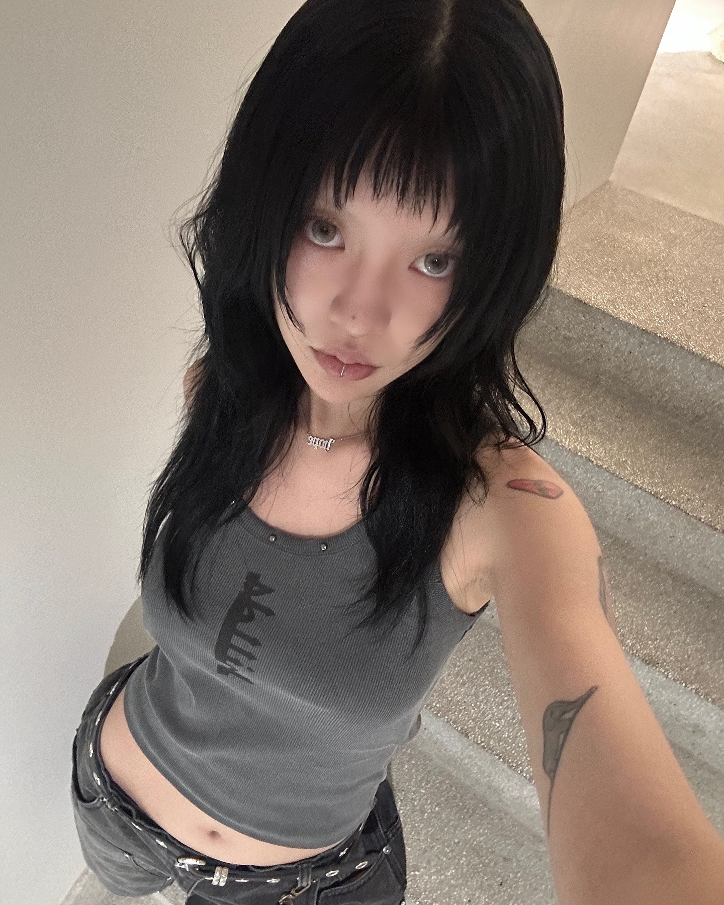 힐다 입구 아크아틀리에에서 머리하기 성공 💓
원장님 머리 넘 맘에 들어여 ❤️‍🔥😍
보라 💜 원장님 체공
