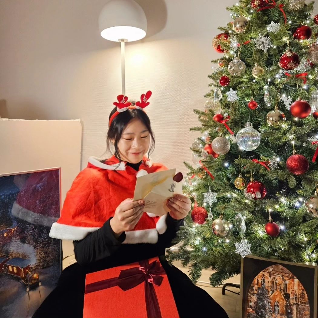 𝒎𝒆𝒓𝒓𝒚 𝒄𝒉𝒓𝒊𝒔𝒕𝒎𝒂𝒔
.
.
화이트 크리스마스엔 집에서 따뜻하게 🎄