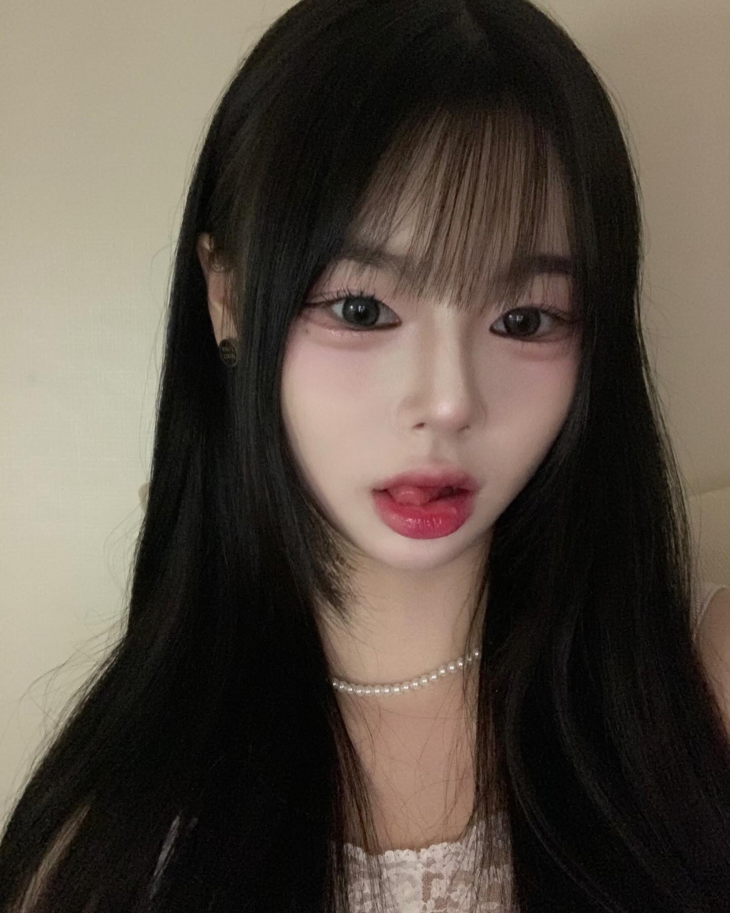 lens_town_official 

엘레바 그레이 착용했는데 넘 이쁘잖아,,(*ฅ́˘ฅ̀*)♡

#엘레바 #렌즈타운 #브라운렌즈 #초코렌즈 #그레이렌즈 #렌즈리뷰 #권은비 #컬러렌즈 #렌즈추천 #데일리렌즈 #lenstown