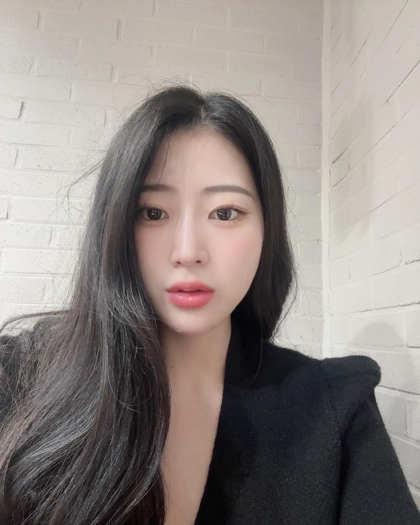 잘 풀리면 사업가, 안 풀리면 사기꾼
열심히 하는 자에게 반드시 보상이 있기 마련,

연한 메컵 도전🤞🏻
#달리자