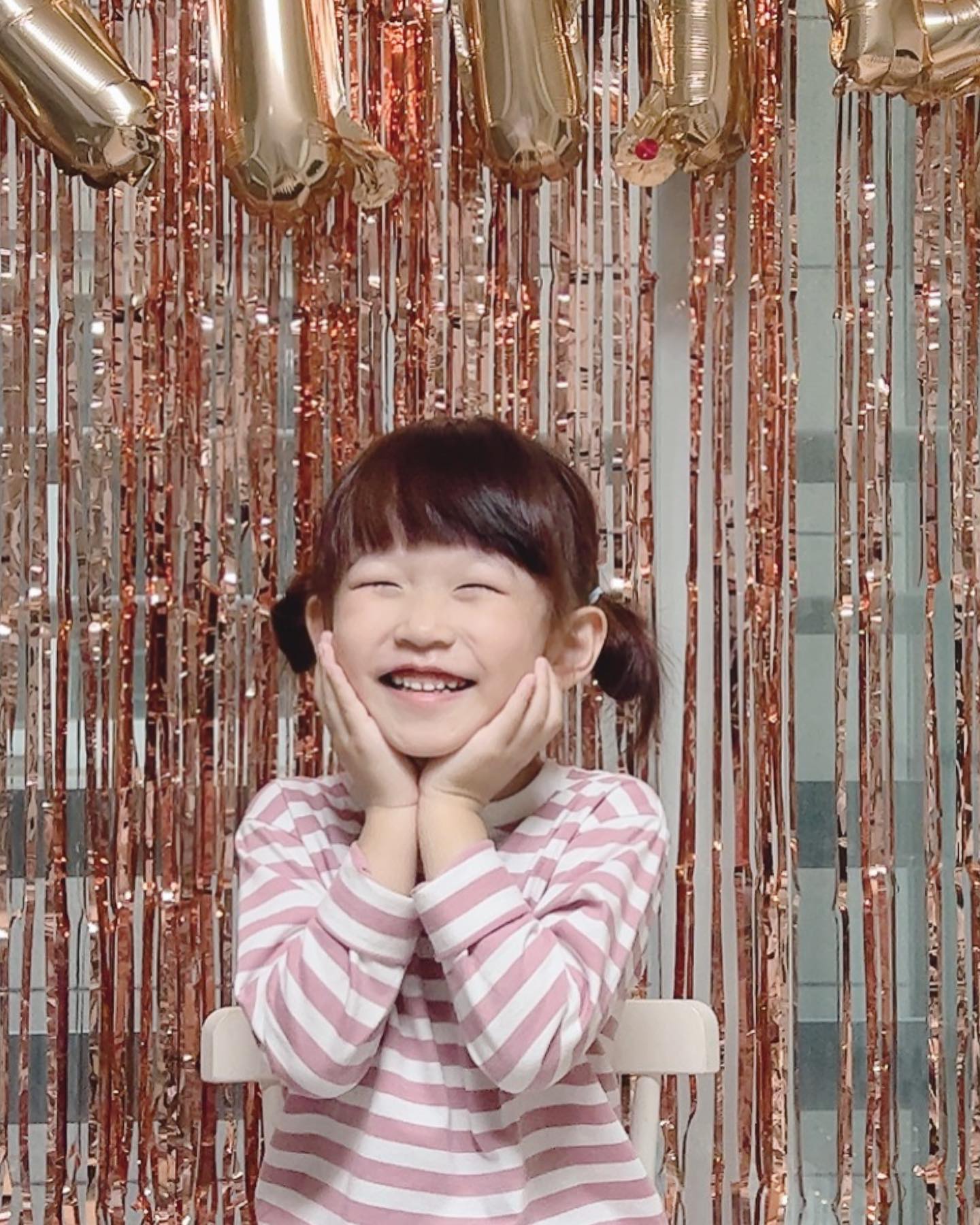 🎂우리 공주 생일🎂
전부터 파티 하고 싶다고 노래를 불러서
생일때 해준다했더니
케이크랑 선물도 준비하고
풍선도 준비해달라네😅
풍선부느라 어질어질...
이쁜이 생일축하해❤
⠀⠀⠀⠀⠀⠀
#딸스타그램 #딸바보 #애둘맘 #6살 #생일축하해 #생일파티 #애스타그램 #육아스타그램 #좋반 #f4f #hbd #일상기록
