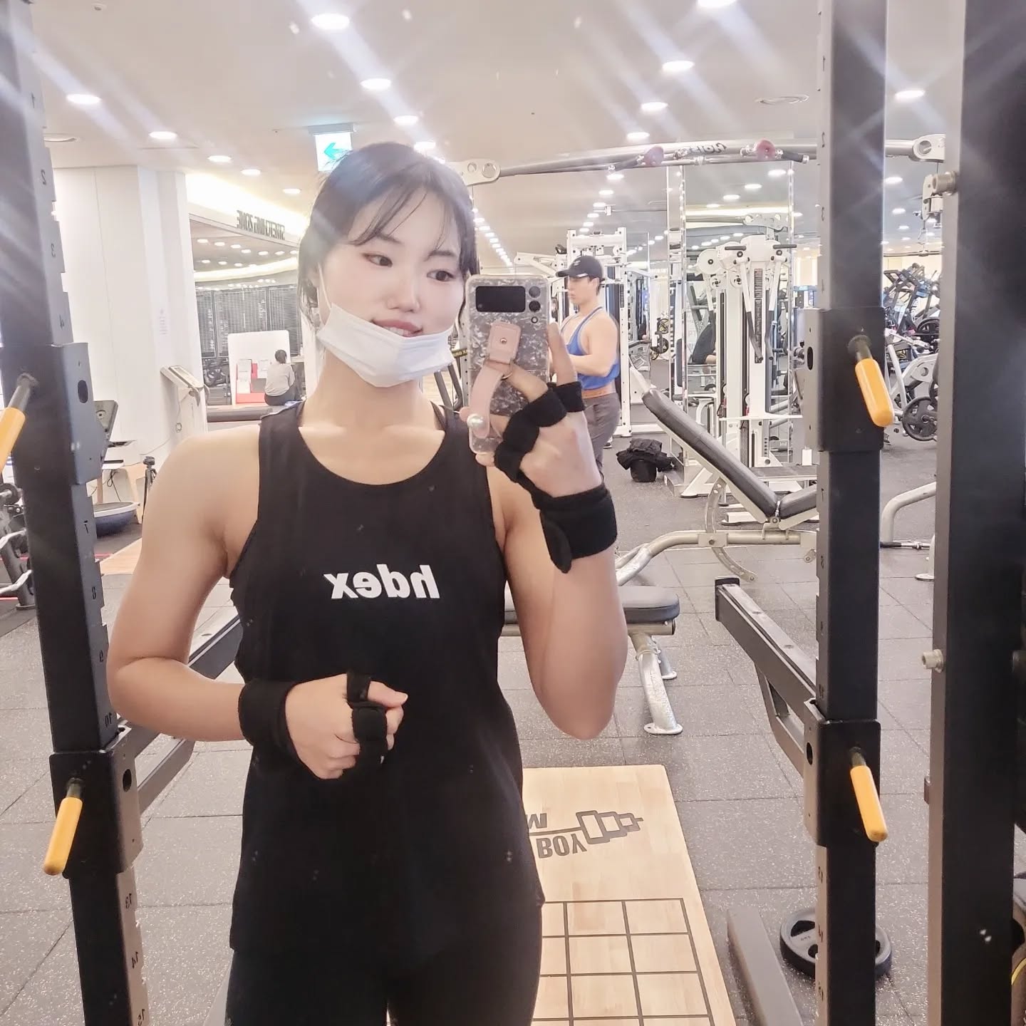 조명이 쎄네😆
오늘 오전운동 끝✌️
.
.
#오운완 #헬스#운동하는직장인