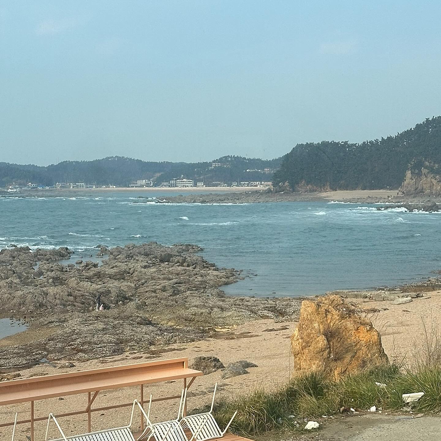 우런니 수민찡 시집 가는거 보러 태안 간 날 ❤️
오빠랑 커피 마시러 카페가서 여유도 즐겨봄