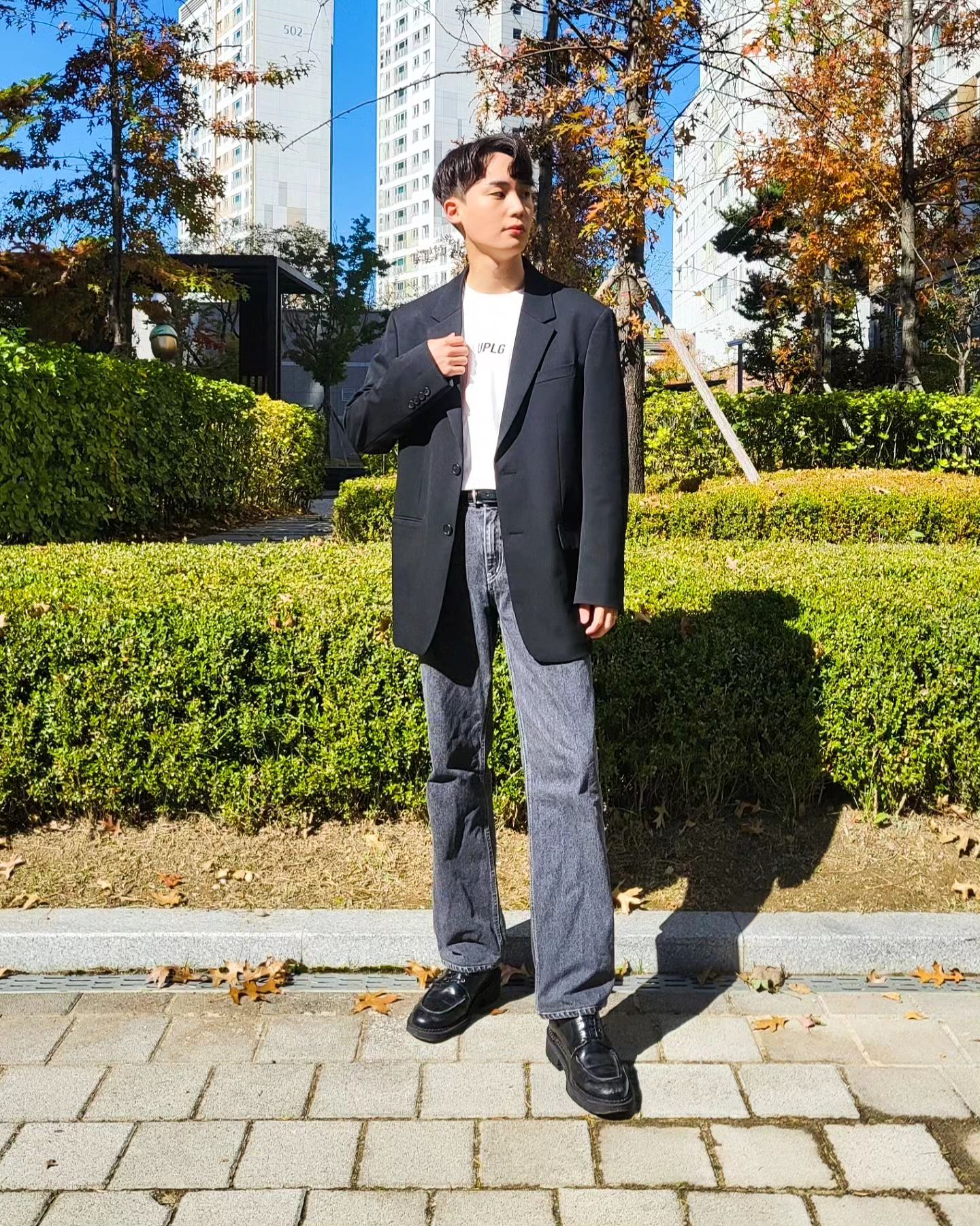 #협찬
uplounge_official uplounge_life_official

시험 3개 남았는데 금방 올게요..🤕

#유피라운지 #유피크루 #유피크루16기 #UPLOUNGE #짐웨어 #UPLG