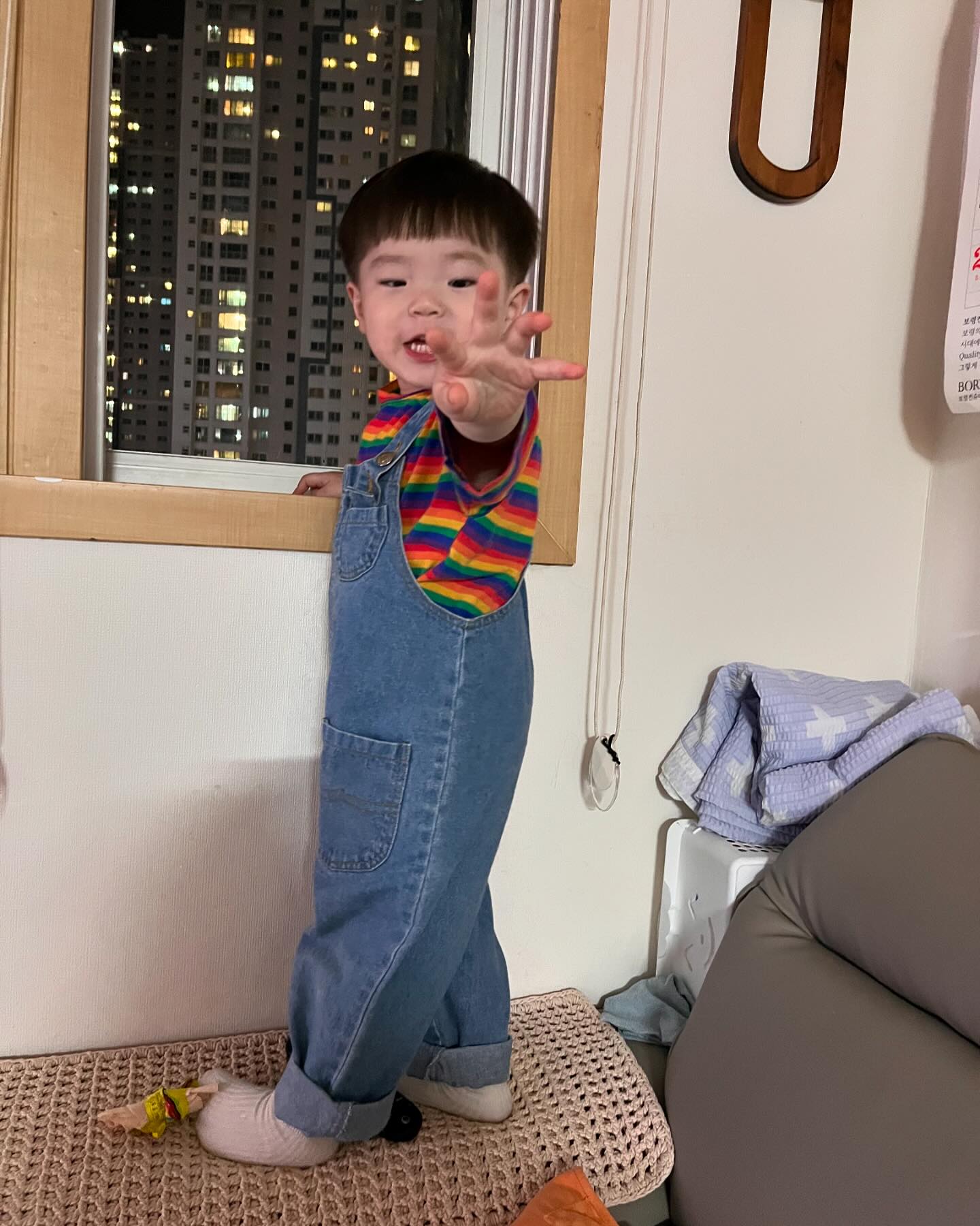 . 
너무 너무 이쁜 내 아기들아
더 행복하고 더 잘살자 🩵

엄마가 바빠서 미안하고 부족해서 미안하지만
견뎌 이게 엄마의 최선이야 그래두 사랑하는맘은
보통 엄마들하고 똑같애 🩵

잘커주고 잘버텨주고 잘지내고 잘먹어서
너무 고마워 아기들아 사랑해 🩵🫶🏻🩵

(ღ˘⌣˘)♥ ℒ♡ⓥℯ ㄚ♡ⓤ
