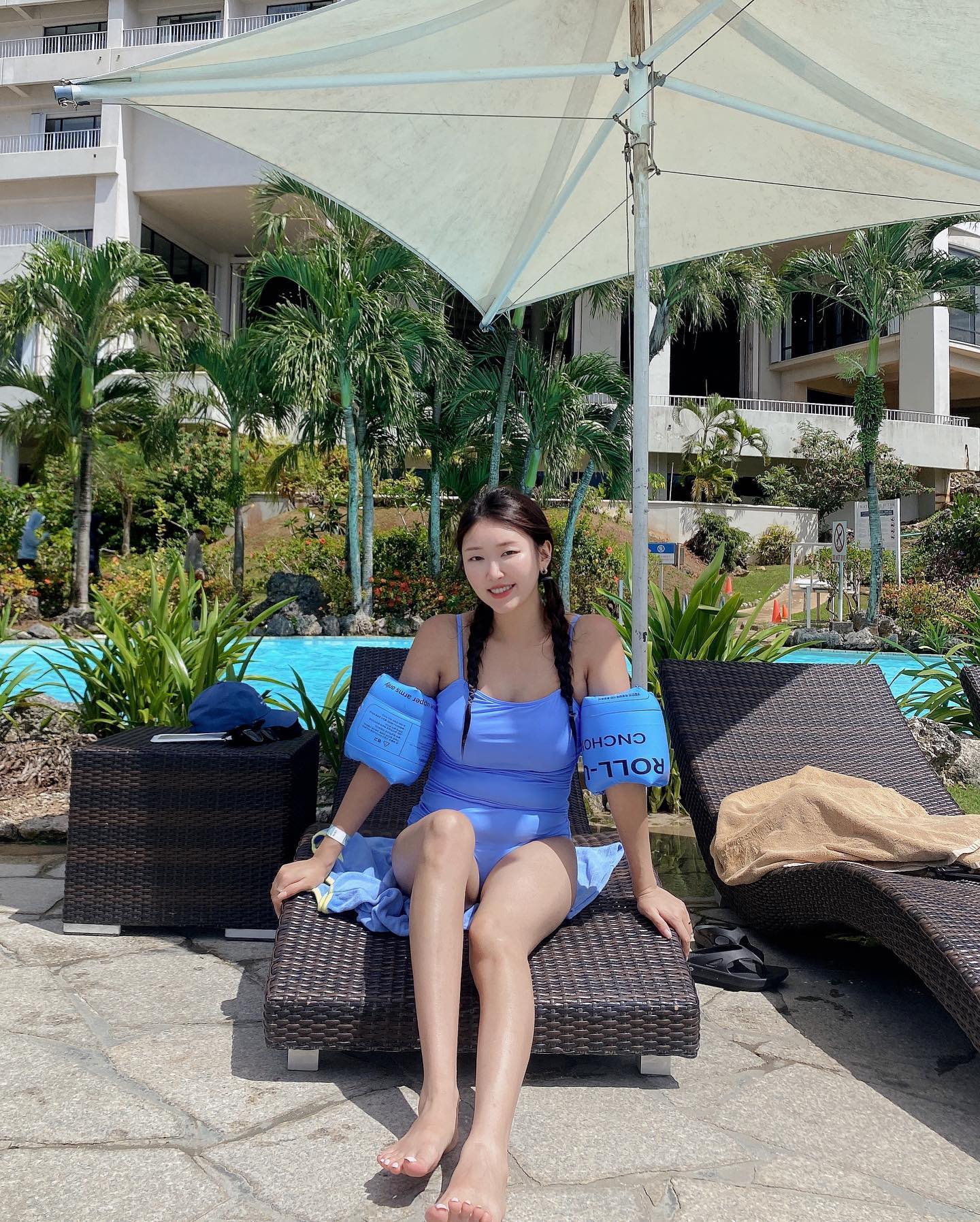 수영장이 진짜 좋았던 닛코호텔
츠바키 투숙객들은 닛코호텔 수영장도 이용할수있고
호텔 앞 프라이빗한 건비치도 같이 이용할 수 있어서 👍👍
하루 종일 물에만 있으니 너무 좋자나
⠀
⠀
⠀
⠀
⠀
⠀
⠀
⠀
⠀
⠀
⠀
#닛코호텔 #닛코호텔비치 #츠바키 #츠바키타워 #츠바키호텔 #괌 #괌여행 #여행 #건비치 #투몬비치 #투몬 #선셋 #신행 #신혼여행 #호캉스 #호텔수영장