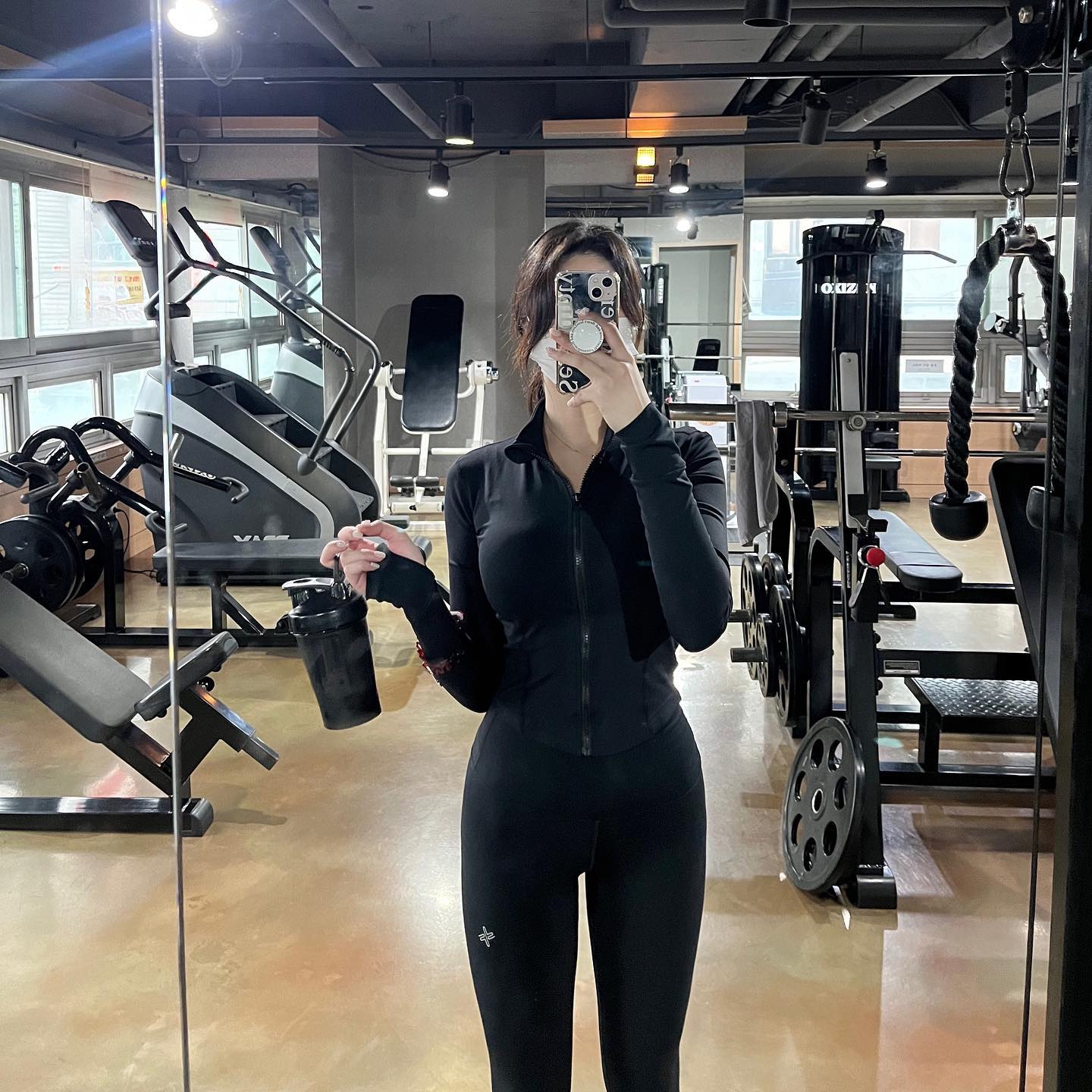 출근 전 공복 유산소 완🔥
날이 추워지니 뜨끈한 국물 땡긴다🍲🍢

⠀