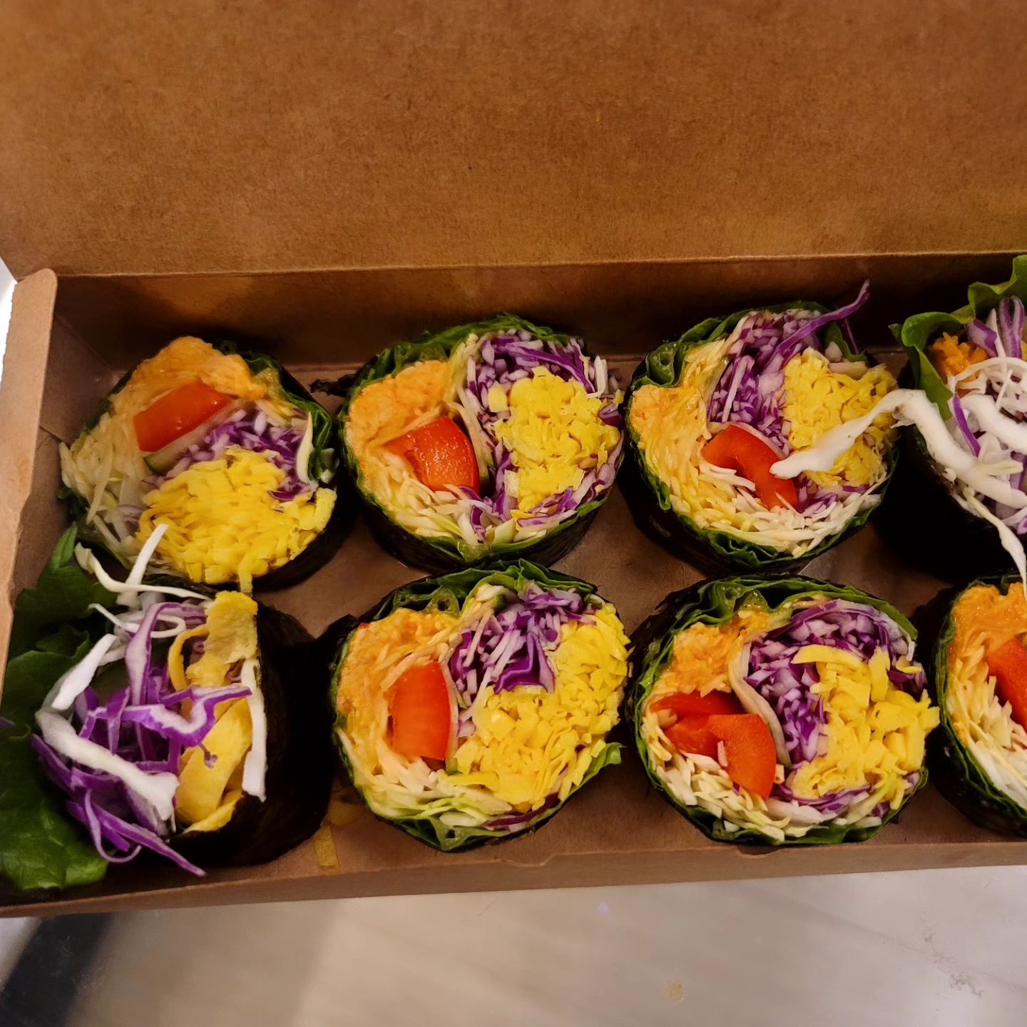 동네에 있었는데 이제야 알고 먹은
이순녀계란말이 김밥 ! 월남쌈 김밥
매우매우 맛있음 소스도주시고
키토김밥 일인자 인듯 더부룩함이
전혀없고 속이편함 ㅋㅋ 단골각임!!

#탄현맛집 #일산맛집 #탄현김밥
#일산김밥 #이순녀계란말이김밥 #월남쌈김밥
#키토김밥 #맛집찾음 #수요미식