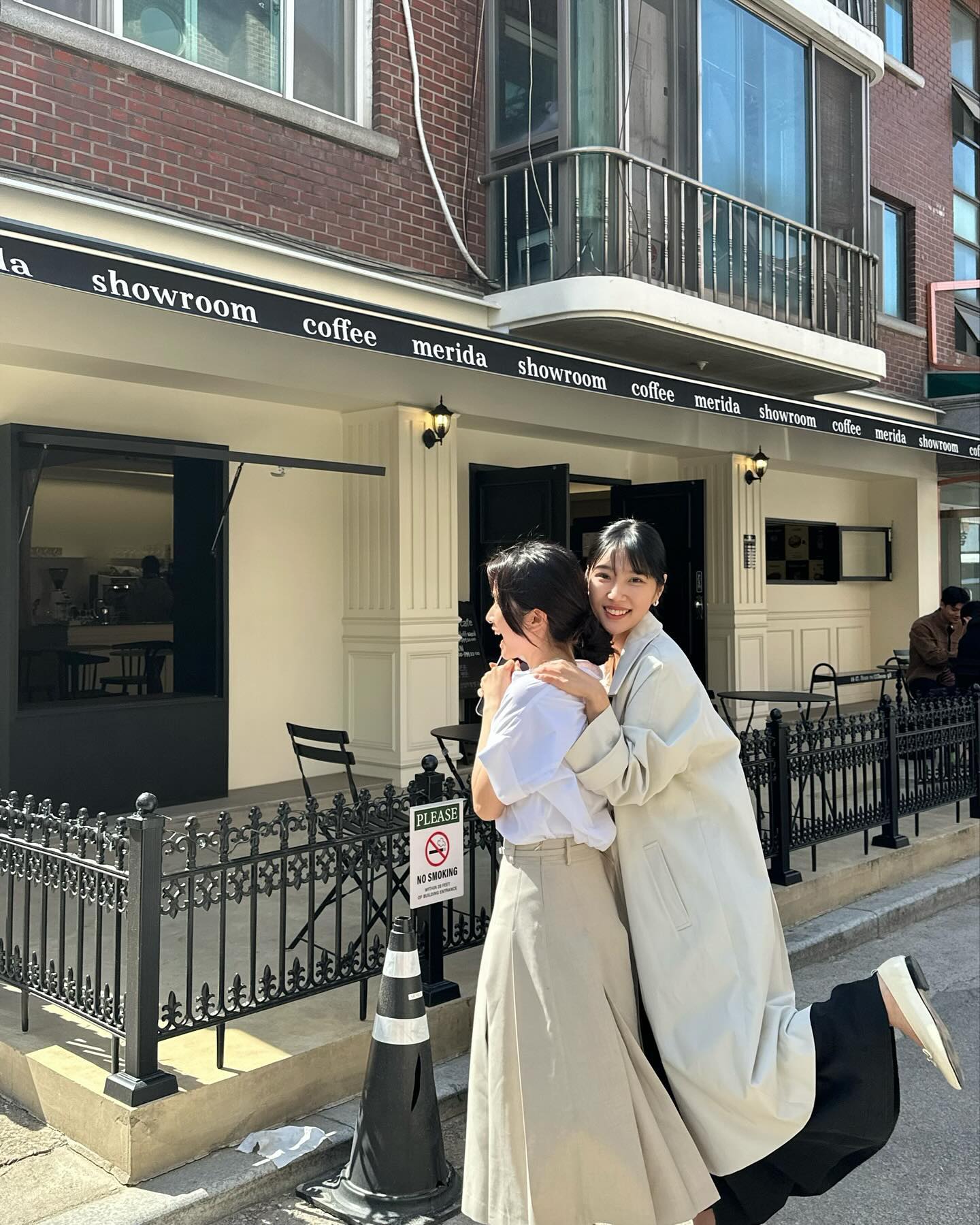 동생 부부랑 주말 일산 나들이🫧🤍🩵🐳 너네 나랑 노는거 재밌어서 집에 안 보내는거니?