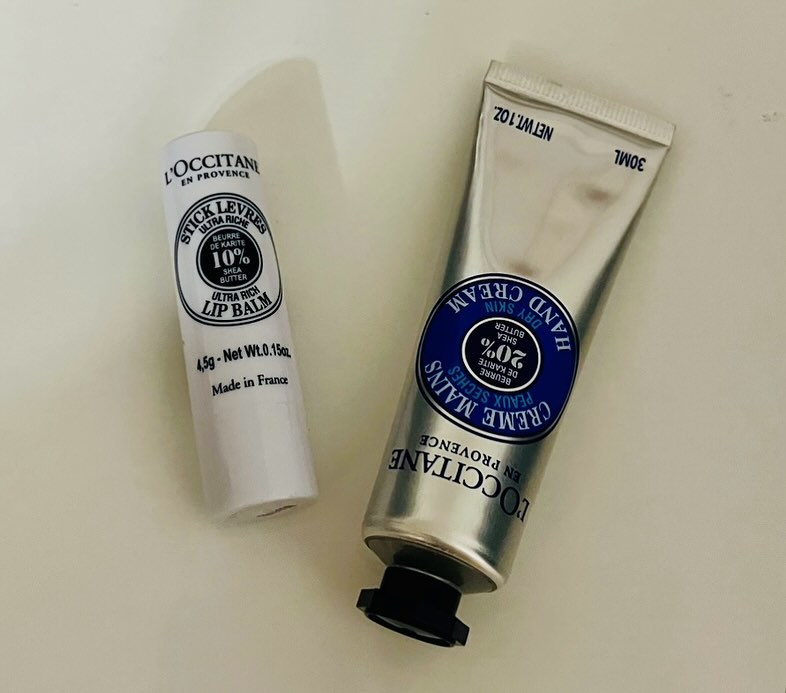 ◡̈ 

록시땅 왔다!

#감사합니다 #손과입술이촉촉
#록시땅 #loccitane #👏🏻 #💋
