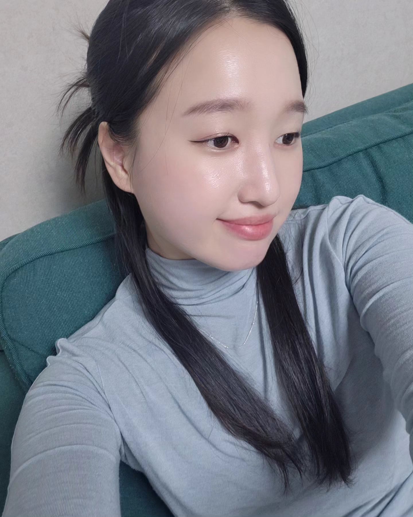 내일 드디어 실밥 풀러 간다😭
준수도 드디어 유치원 간다 ㅋㅋㅋㅋㅋㅋㅋㅋ🙈

행복지수🆙️🆙️