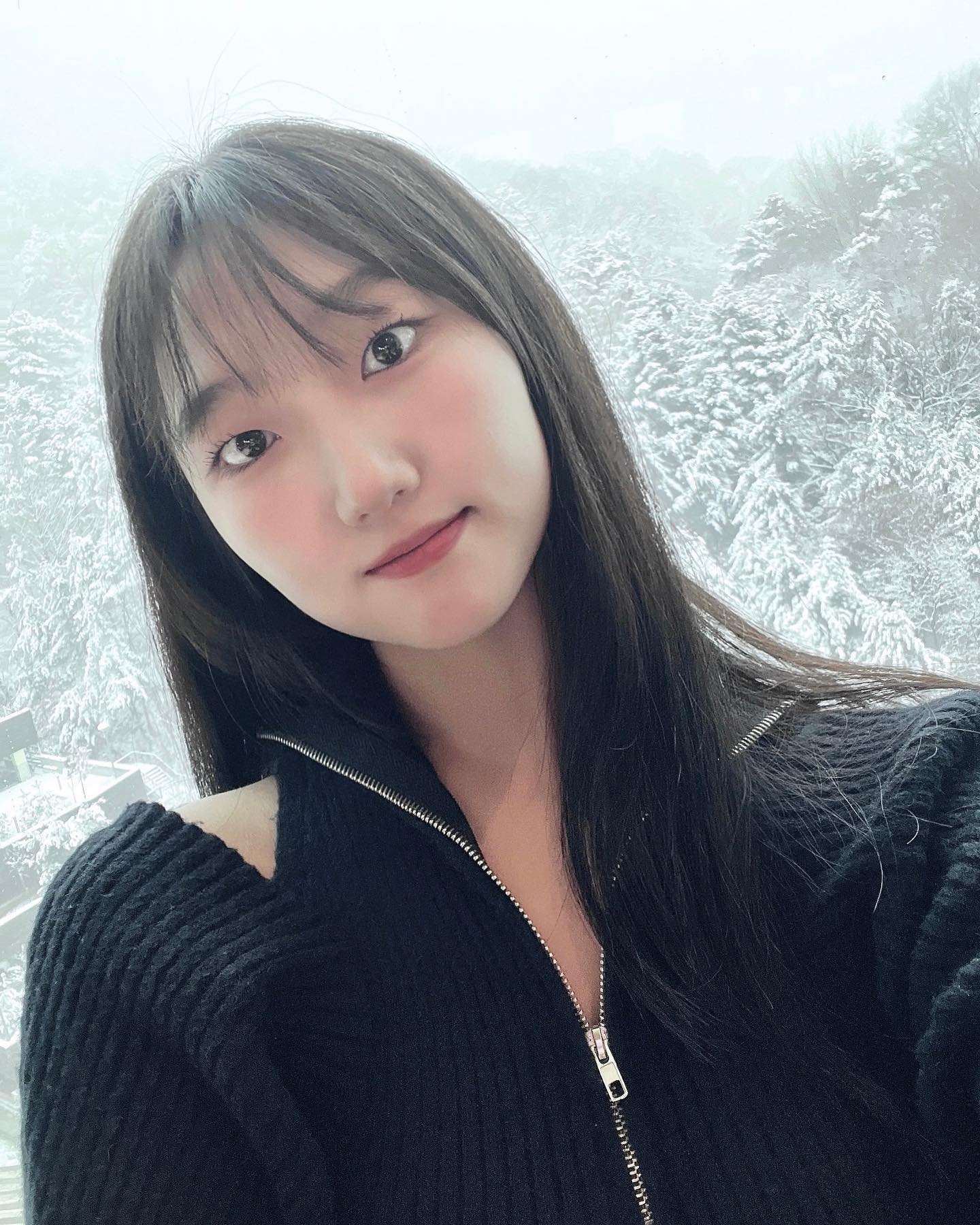 HAPPY NEW YEAR.ᐟ 
모두 새해 복 많이 받으세룡🤍💙
