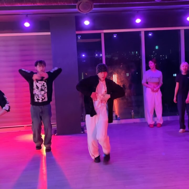 오랜만에 집중할수 있었던 시간…🔥🔥
#choreography by _alexx__heon 
#song adannaduru - #pop 
In uplydance_