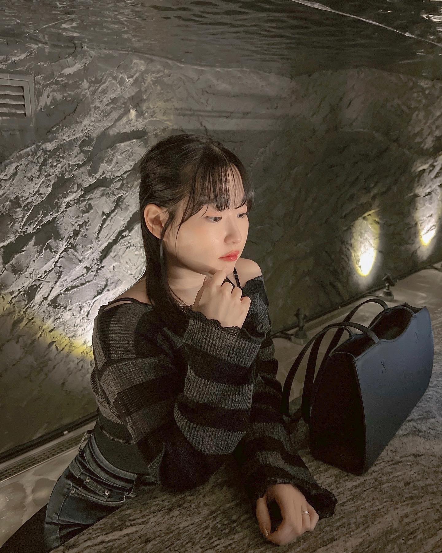 피부는 늘 관리해야하죠 🖤

요즘 피부 엄청 좋다는 소리 많이 듣는데
피부관리는 요기서 jlk_kbeauty_anbel

흉터안남게 여드름 피지 쏙쏙 뽑아주는 쌤은 here.your.nini 

🖤감사합니다🖤

울님들도 피부 고민이 있나요 ? 👀