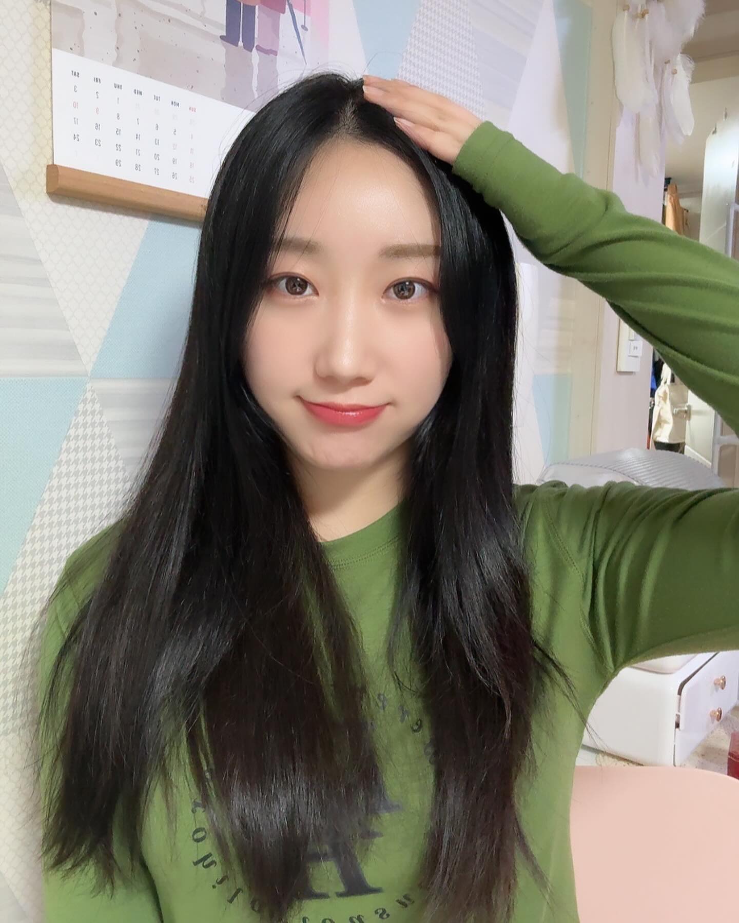 #광고
정수리볼륨 살리는데에는 #뿌리볼륨고데기 필수
하고 안하고의 차이가 너무 극명하다능😏
.
.
.
#고데기추천 #고데기 #뿌리볼륨 #마르세이유
#무선고데기 #정수리볼륨 #정수리볼륨교정