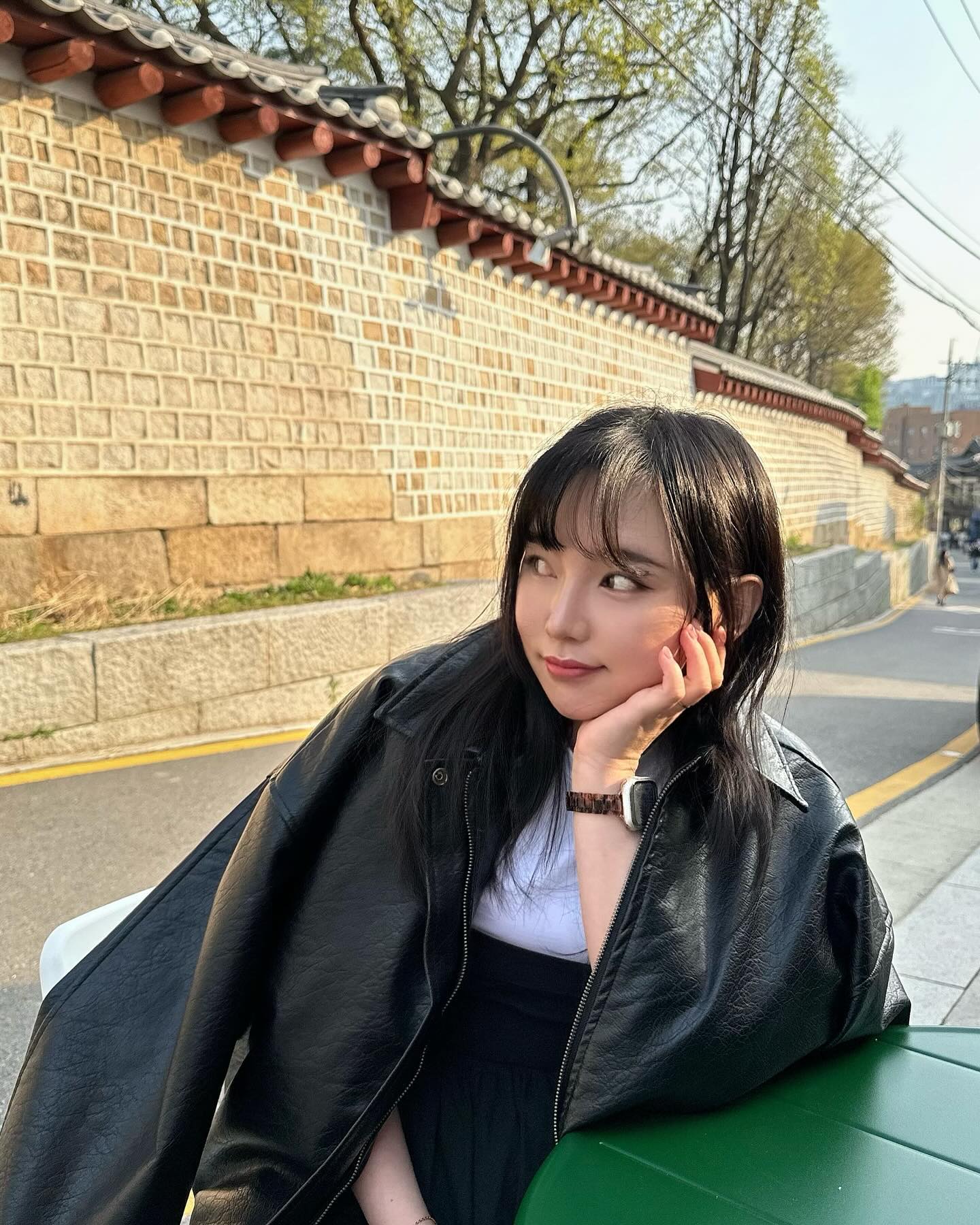 쩌기 담장 너머에 #벚꽃 있다구요🌸🌸