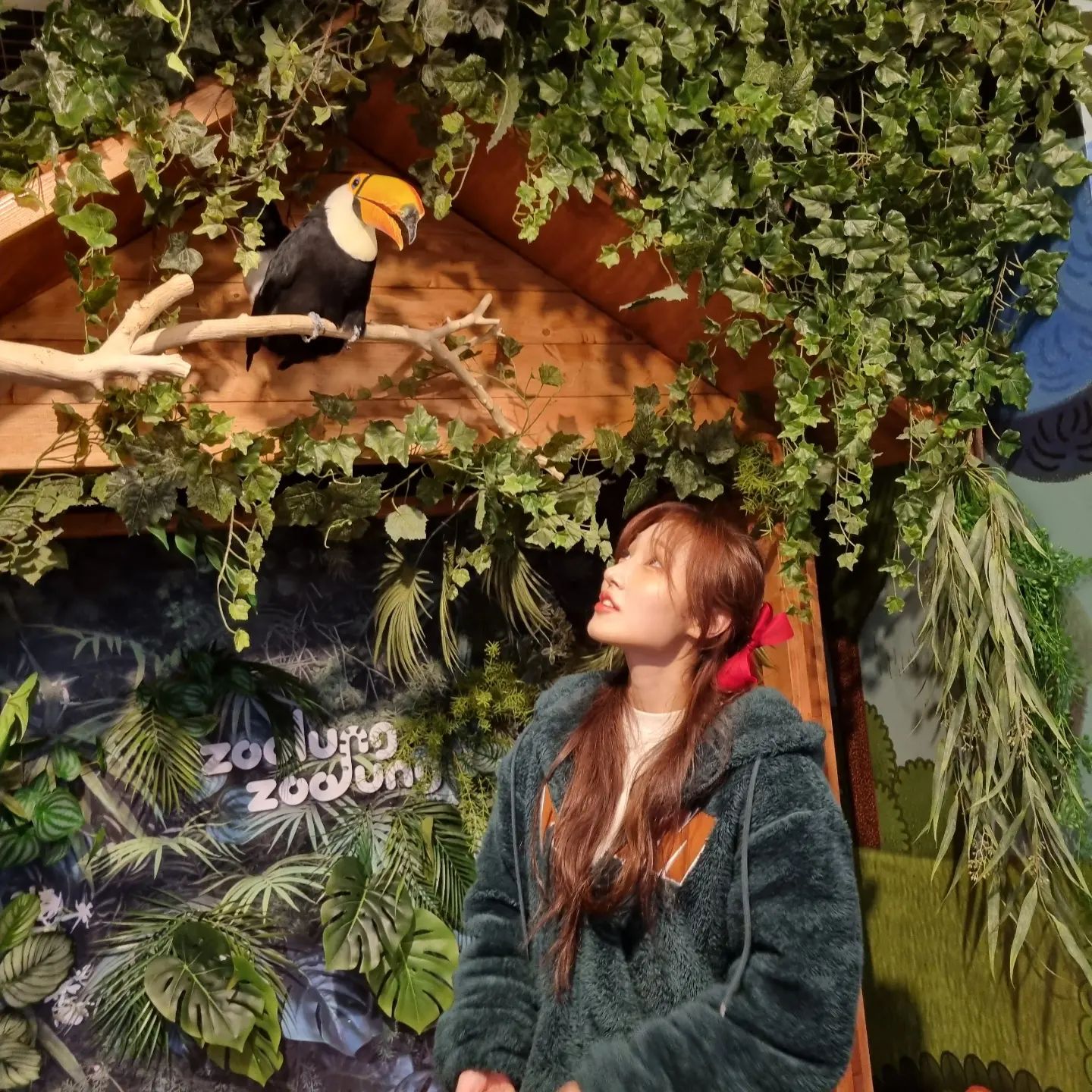 진짜..귀여워💛

근데 얘네..뒤에 세면대 물틀어서 물먹음;; 똑똑해..
