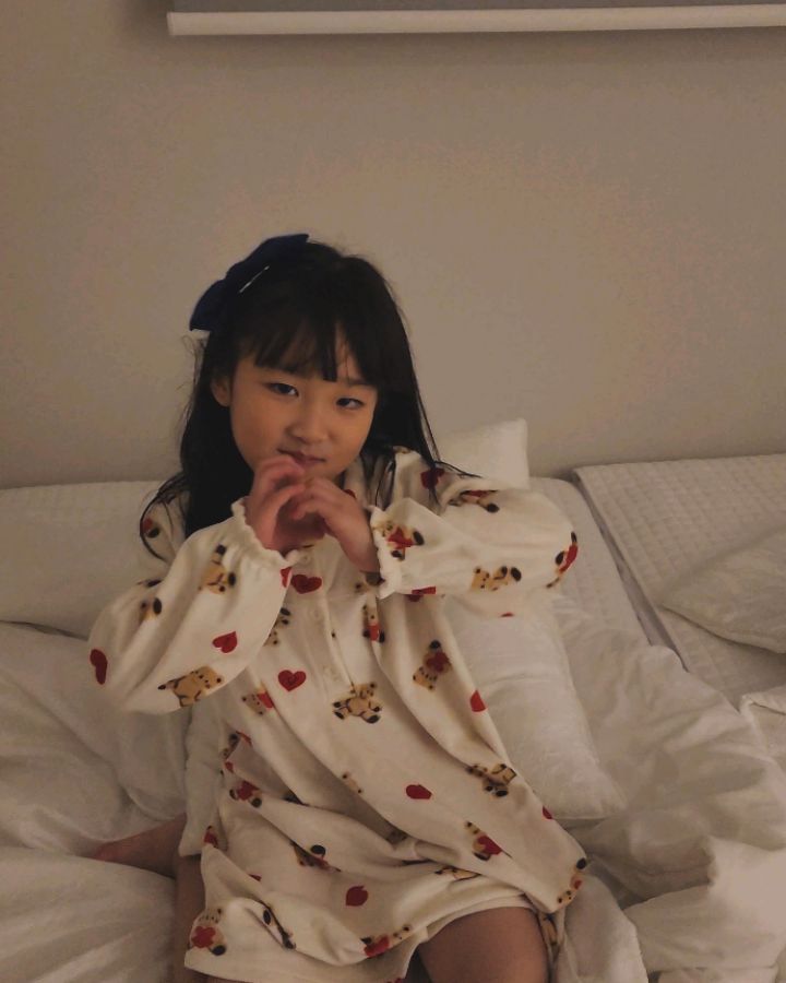 #하윤하음
새벽한시 취침
아침 여덟시 기상

그래도 아쉬웠다는

#키즈펜션 #밤새수다 #동갑내기 #물놀이 #수영장 #겨울방학 #설날연휴 #아빠육아 #육아일기 #속쓰림 #겔포스