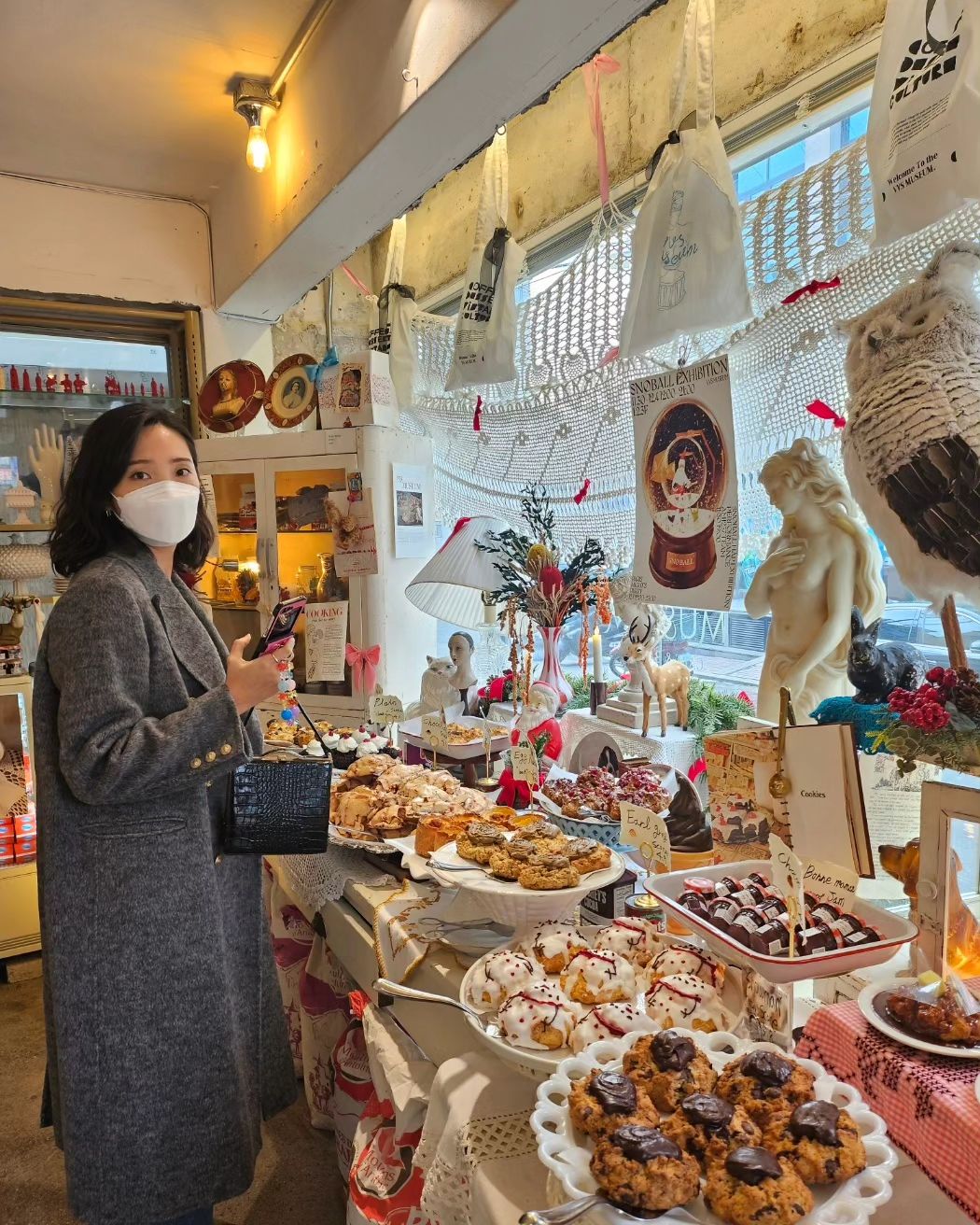 -
#231229
#성신여대입구
#뷔뷔에스뮤지엄

언니가 밥 사듐🥰 그래서 내가 빵 사듐💓
-