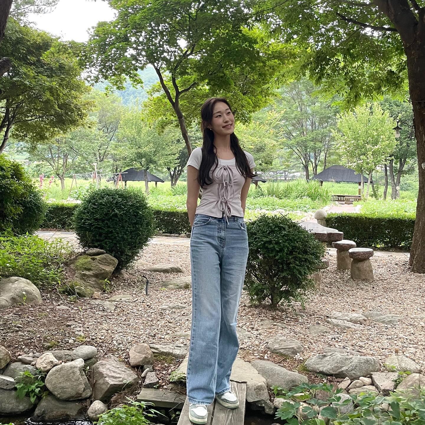 나 예쁘게 찍어줄려고 사진 연습했다는 어무니,,,🫶🏻 넘 귀엽고 진짜루 잘찍어,,,📸 힐링 그 자체 🌿💚