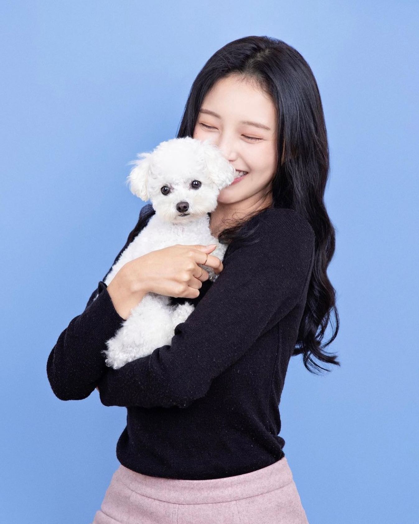 .
끝나지 않은 촬영컷
작품명:딸호구
엄마는 파이밖에 몰라🥴

#평거동사진관 #진주사진관 #진주증명사진 #진주컬러증명 #컬러증명사진 #프로필사진 #증명사진 #증멍사진 #강아지사진 #멍스타그램 #dogstagram #profile