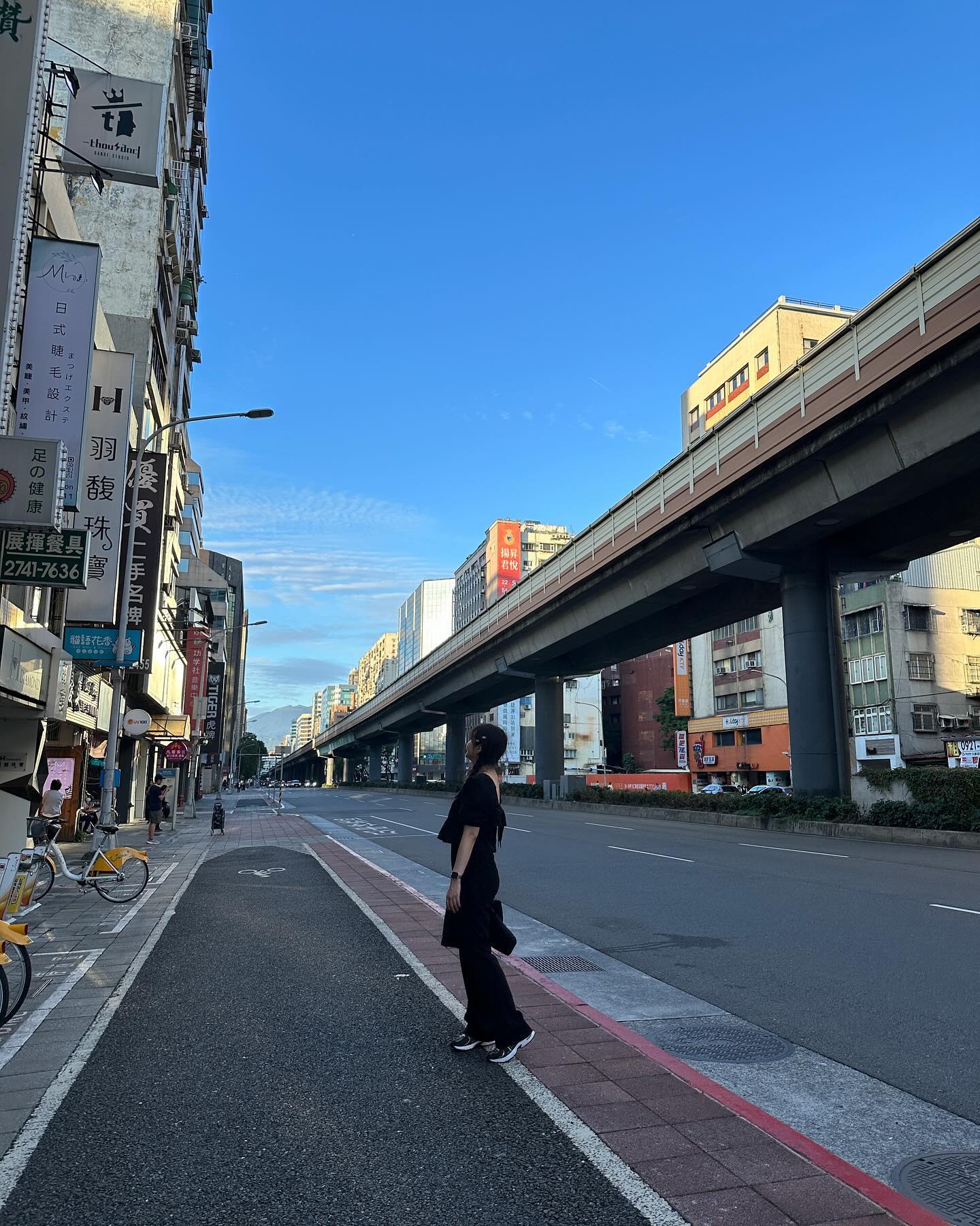 대만 1일차

그어떤거리 
#화산1914 #중정기념당 #융캉제

J가 두명이면 다리를 찢어,,!
이만삼천보 기본