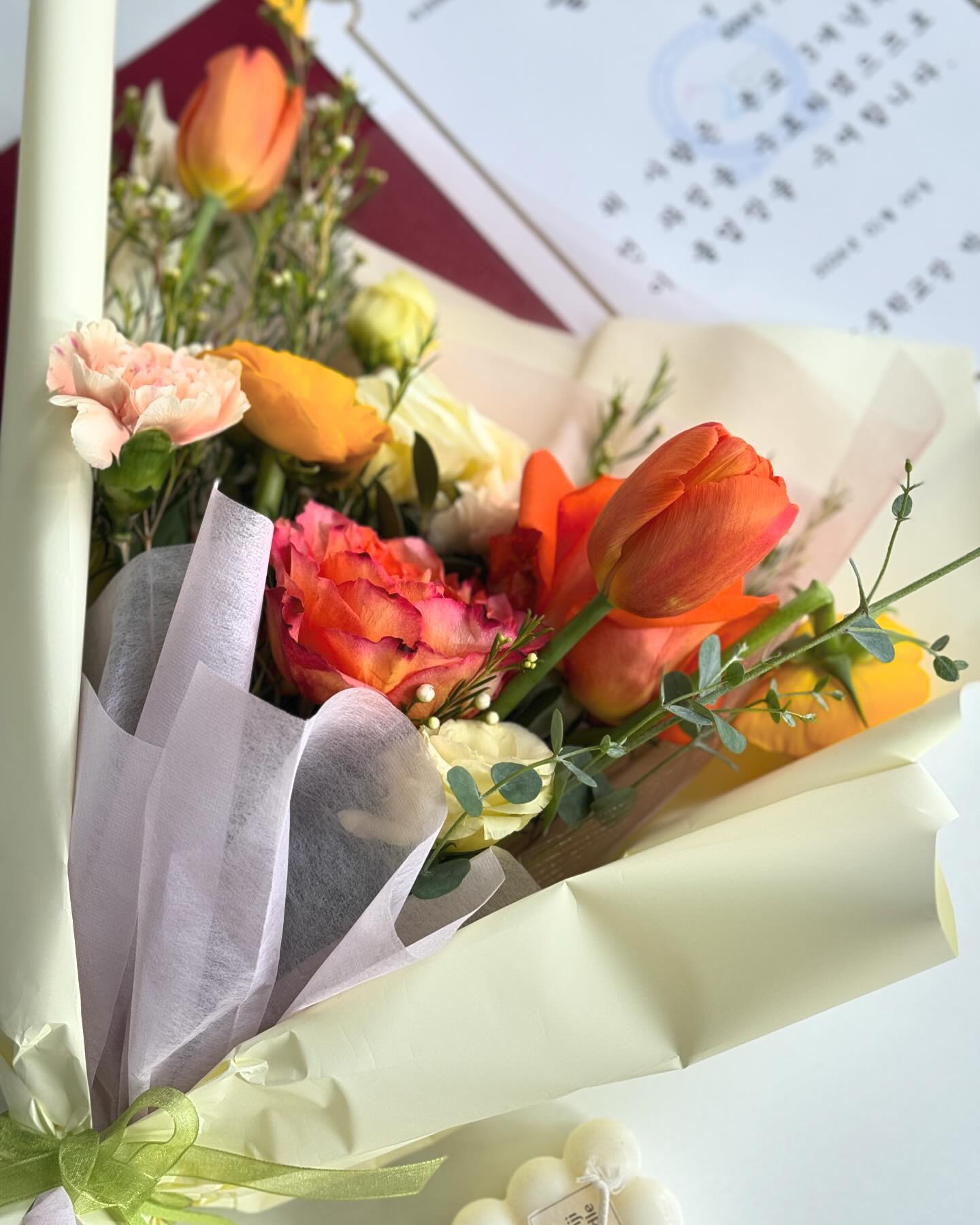 우리 견니짱 중학교 졸업식💐
학교다니는 동안
기쁜일 슬픈일 힘든일 
참 많은 일이 있었지만
잘 견디고 잘 자라준 너가 너무 고마워
졸업축하해🤟
반짝반짝 빛날 미래의 너를 응원해
사랑해 우리딸❤️

#졸업식국룰노래 #이젠안녕
#나도이제고딩맘