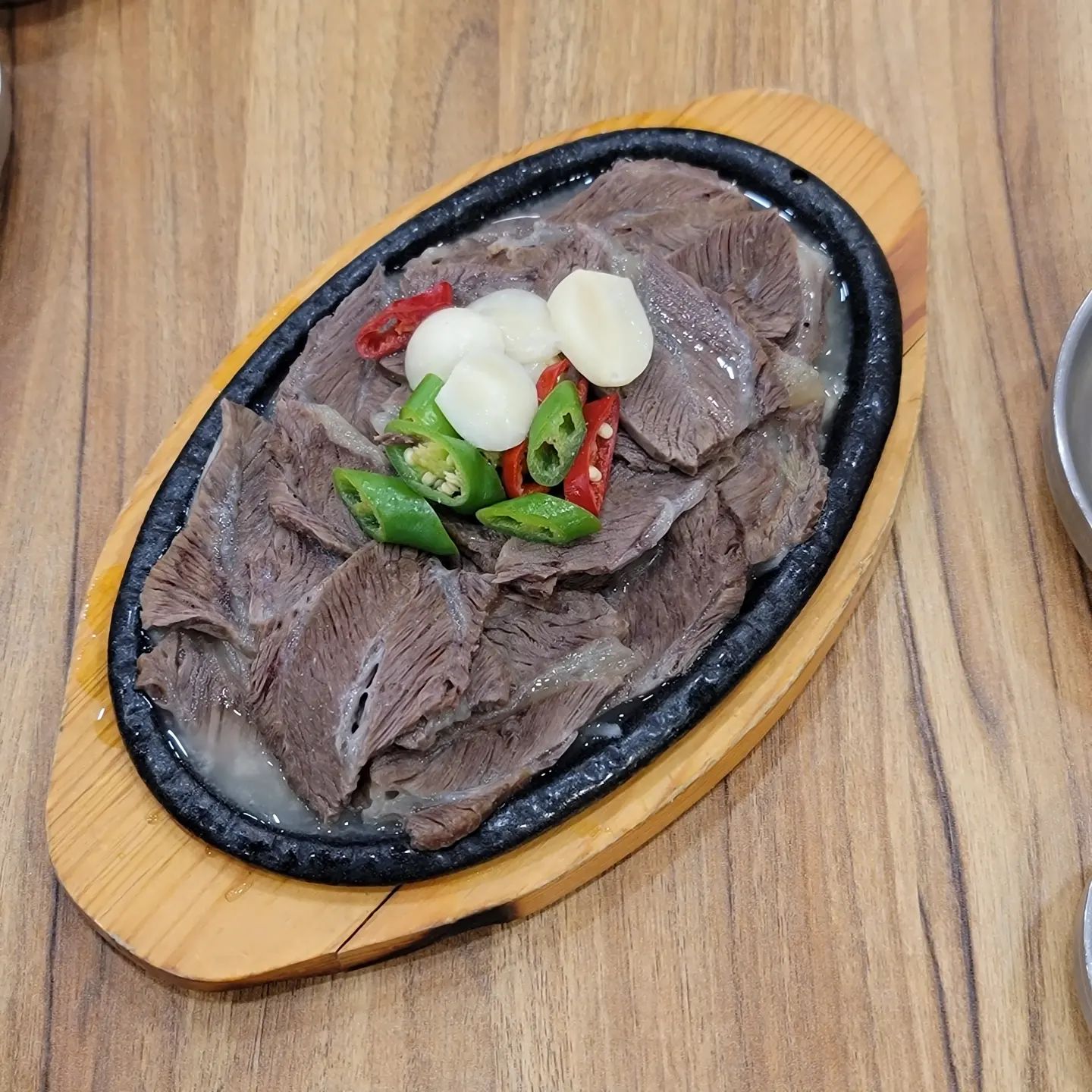 얼마전부터 선지해장국ㅇㅣ 먹고싶어서 방문한

#대구신매역맛집
#아주특별한해장국시지직영점 

부드럽고 진한 국물에 쫀득한 뽈살이 매력있었던

#미니수육

#대구시지맛집 #시지맛집 #시지해장국 #신매맛집# 매호동맛집

#대구해장국맛집