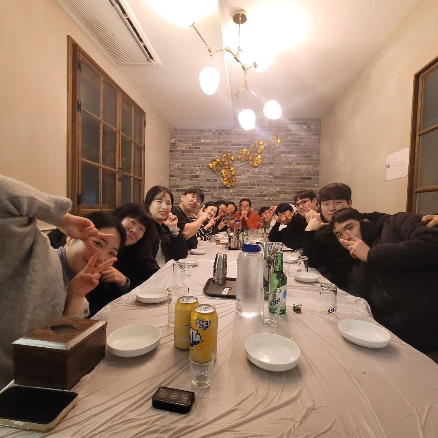 폰 갤러리 보다보니,  추억돋음 ㅋㅋ
벌써 떠난지 2달쯤~ ㅎㅎ
송별회 멋지게 해줘서 다들 넘 감사 😭 

1차, 2차, 3차 노래방,
4차 전기통구이집에서 쌩음 노래까지 ㅋㅋㅋ
이 날 진짜 찢었다 ㅋㅋㅋ