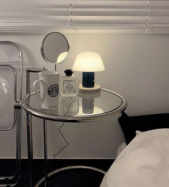 慧 星 (22) on Instagram: "이불 속에 들어와있는 느낌 🛌 - #협찬 #광고 #포맨트#forment#ad#@forment_official#시그니처퍼퓸#강태오향수#코튼디어나잇#포맨트향수#젠더리스향수#포맨트코튼디어나잇"