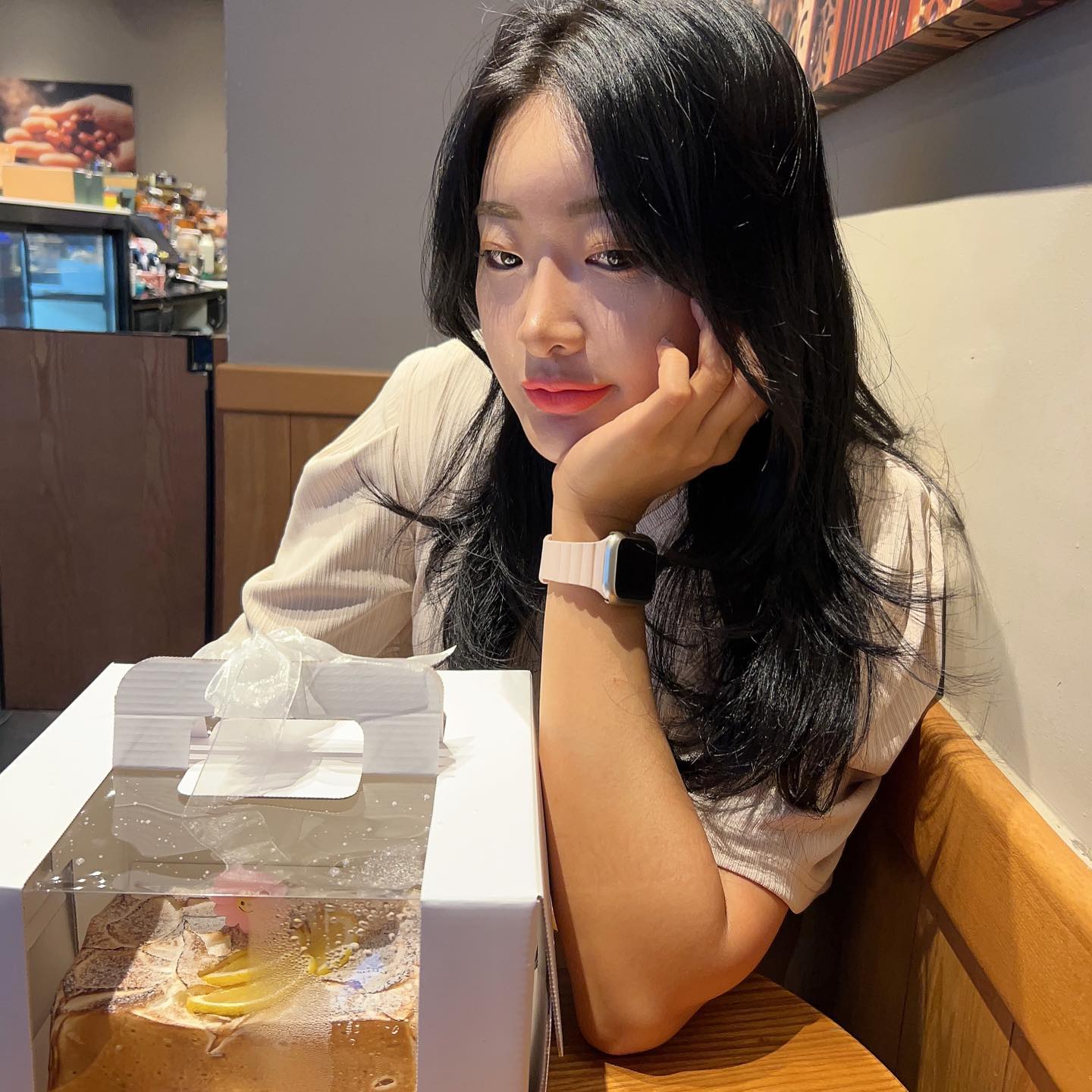 #해삐서른 #hbdtome  #0806
나의 30대의 시작을 응원해 🎉 앞으로도 내 사람들에겐 더 베풀면서 살아야지 감사함당 🩵