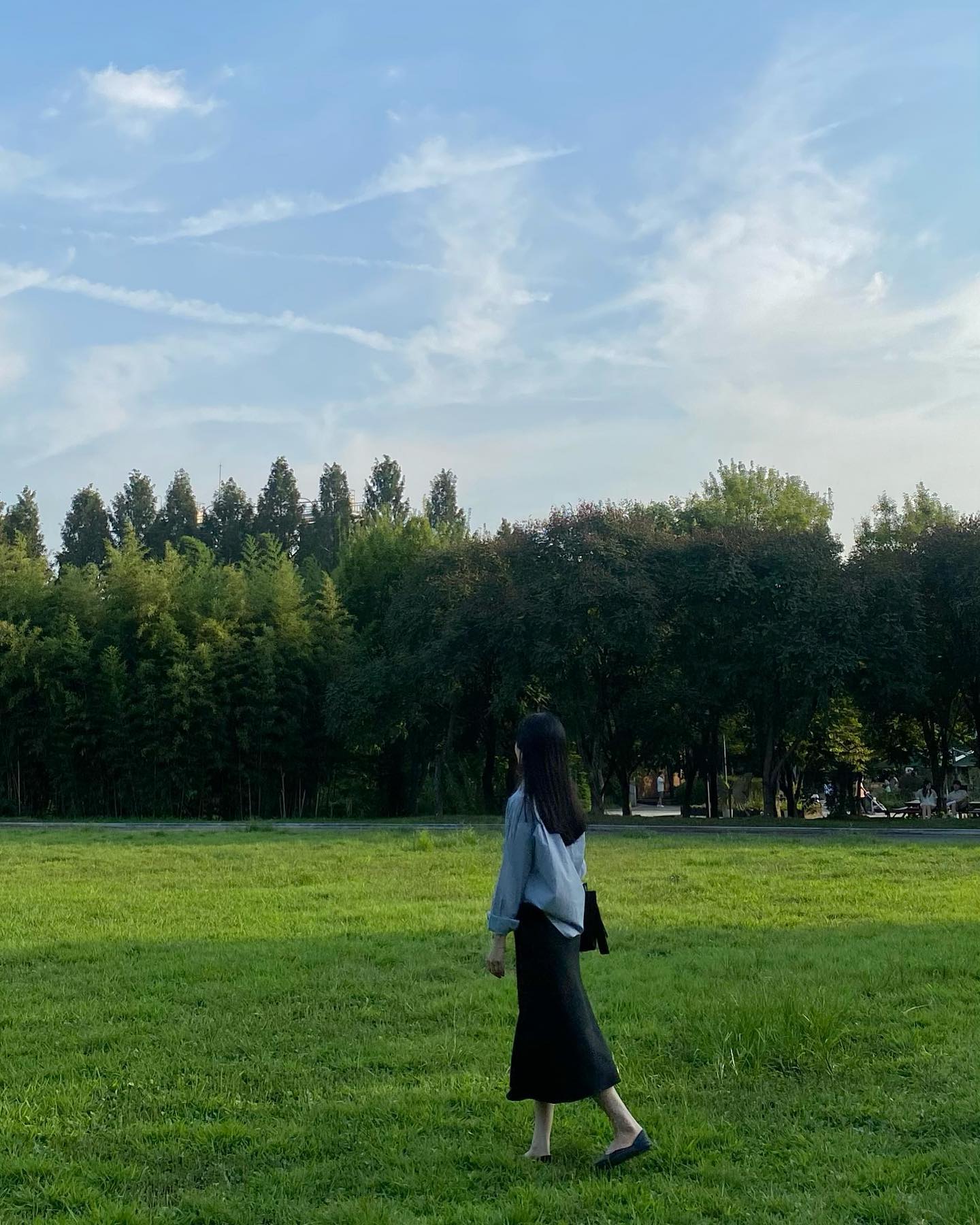 산책하기 딱 좋은 날씨🌳🌿💚