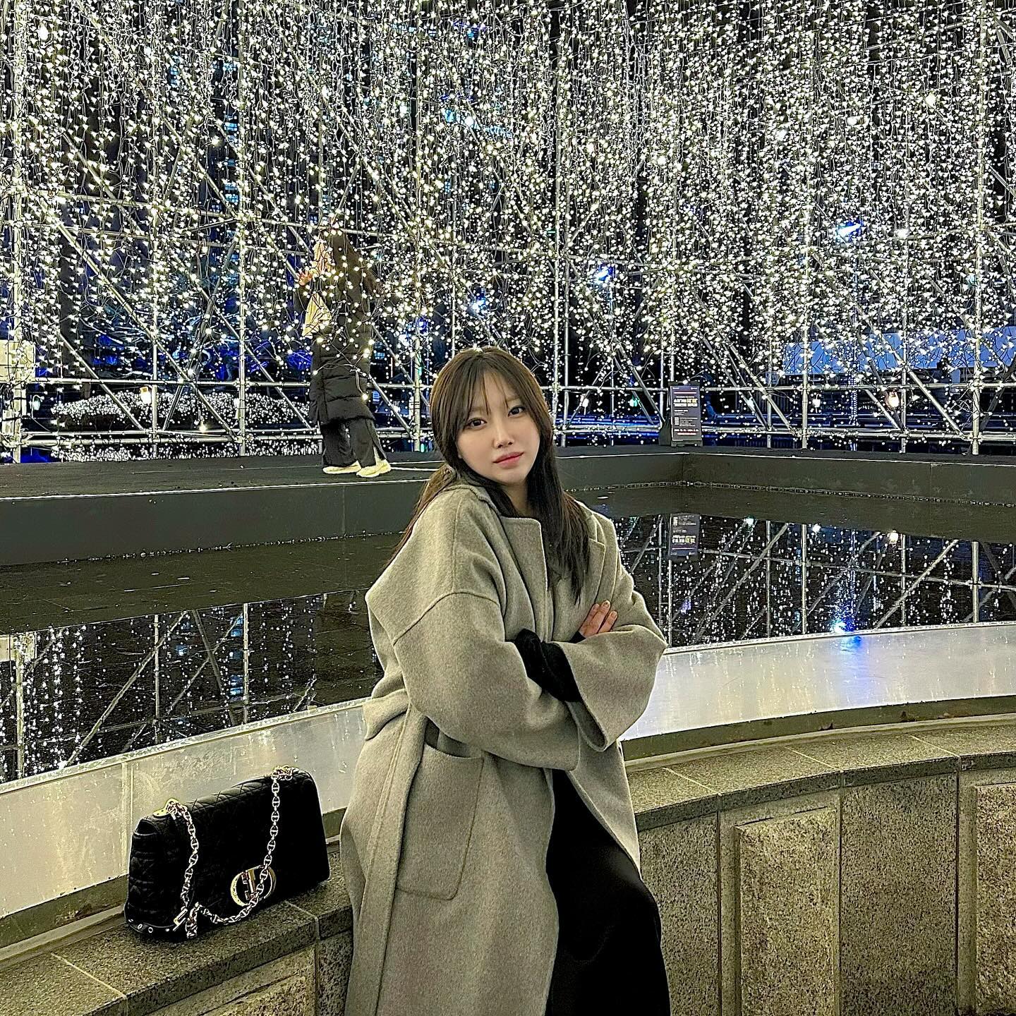 여기 너무 이쁘자나➰✨💛💛

이게 다야? 하다가 인생샷 100장 건졌어요,,ㅎㅋㅋㅋㅋ

#부산 #부산시민공원 #겨울연못빛축제