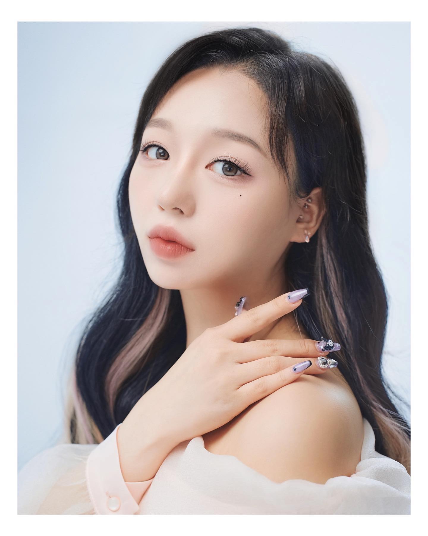 🤍

촤령은 언제나 짜릿해💕
이뿐사진 감사합니당🙏

Studio by _vero_studio 
Beauty by a.young.beauty 
stylist by  ssohee_style