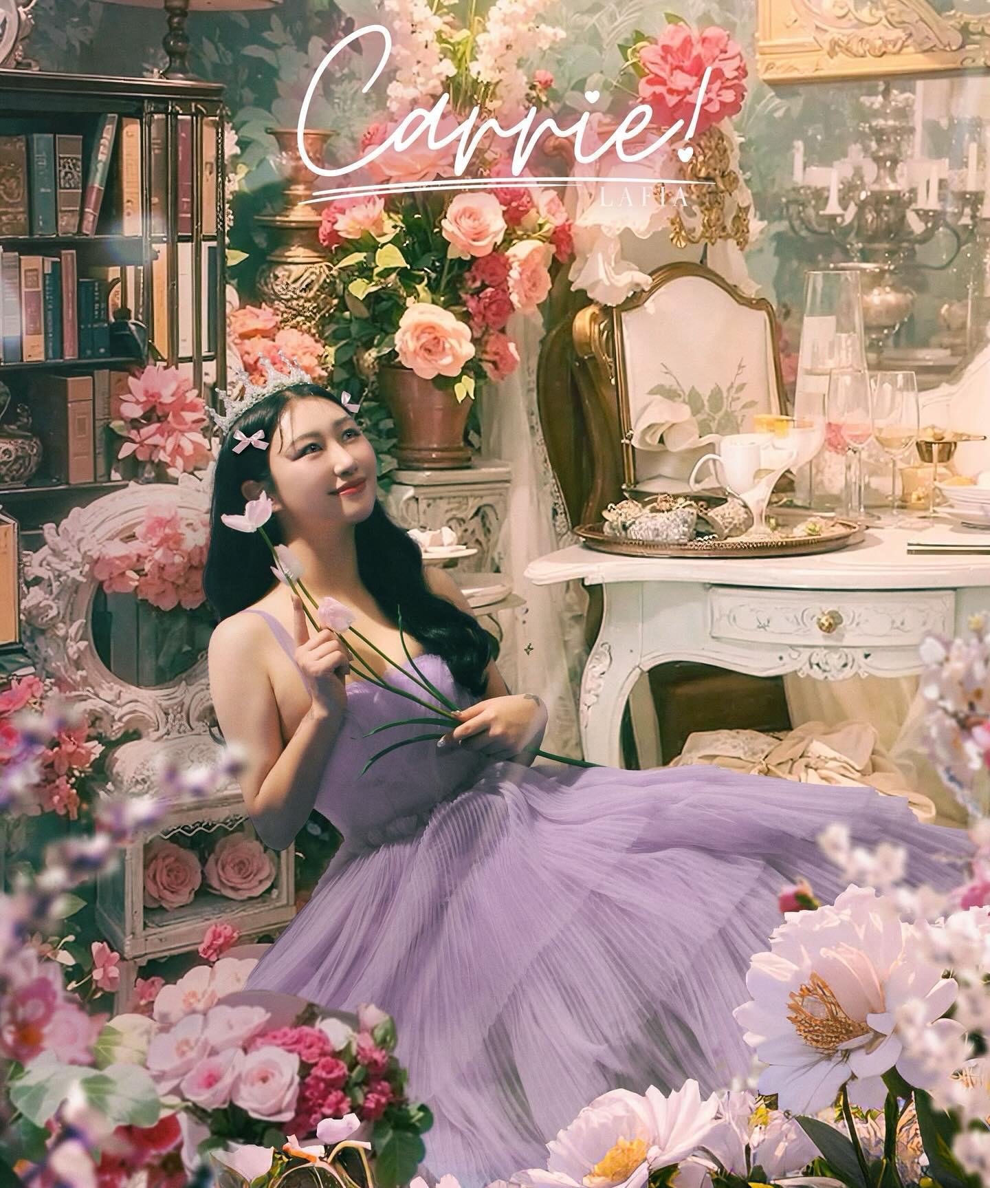 To Be a Princess 👑
.
막내는 아니지만 라피아 덕분에 막내 공주로 변신!
.
수 많은 드레스와 티아라, 쥬얼리가 미리 준비 돼 있는 라피아에서 쉽고 재밌고 빠르게 공주가 되는 경험. 헤어&메이크업만 준비해가면 스태프 분들 께서 드레스 환복도 도와주시고 티아라 세팅까지 챡챡 진행해주세요😊
.
넉넉한 셀카타임 & 유쾌하고 밝은 촬영 분위기 & 진짜 공주가 된 것처럼 존중 받는 느낌까지! 라피아에선 모두 가능하다죠🩷
.
친구와 함께 가서, 촬영 현장을 아이폰 스냅으로 남기면 인생샷 무한 생성📸 !!
.
상상만 하던 꿈을 실제로 경험해보세요💭✨
.
예약하는 곳 : lafia_official