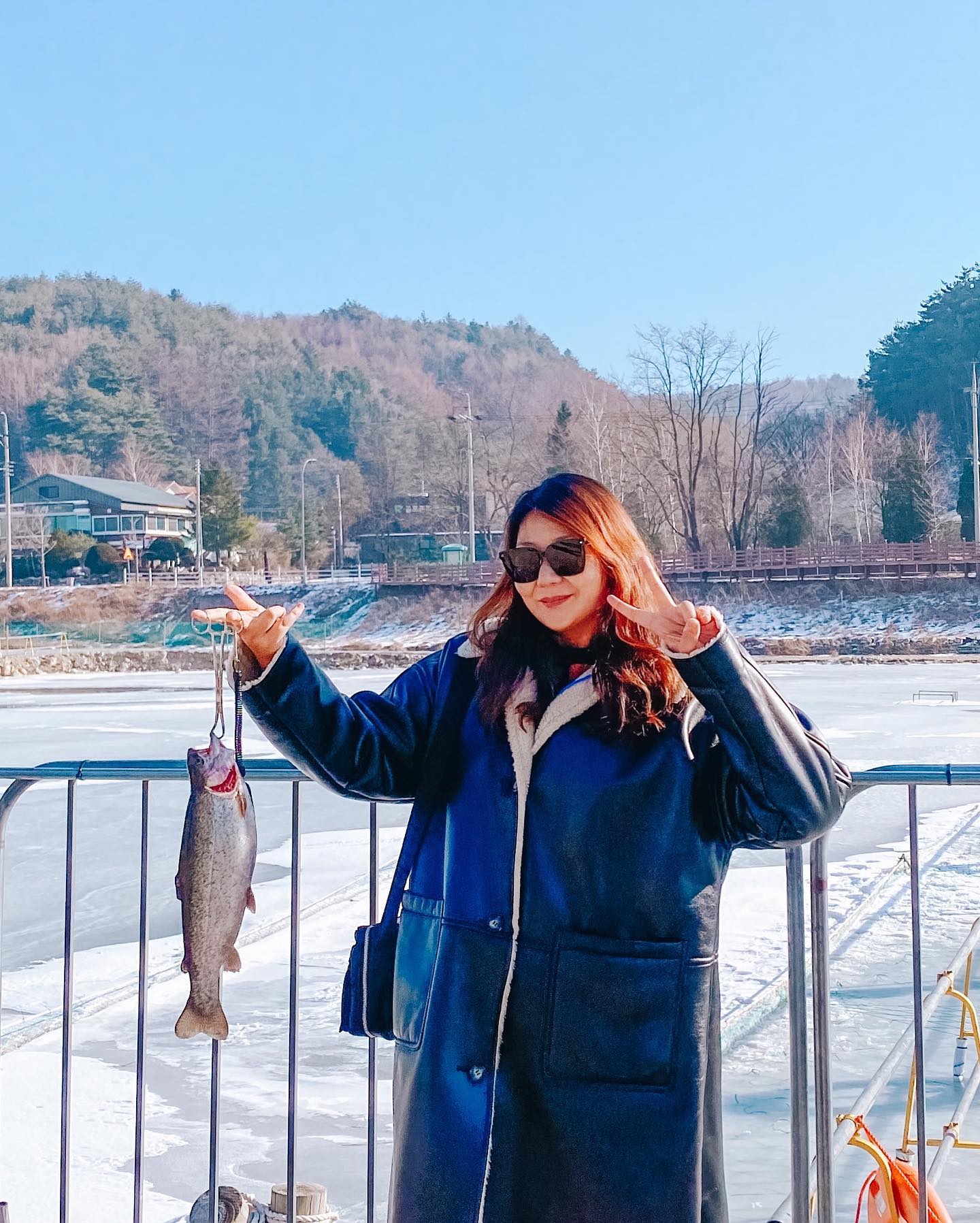 #광고 #얼음낚시 하러 고고

이번 주말 뭐하지 하는 분들
#평창송어축제 가시라구요~~

1/28까지 열리는 최대 겨울 축제
얼음낚시 즐길거리 맛있는 음식 
여기 다 있지~~~

단 텐트낚시는 예약 필수입니다
곧 시작하는 #대관령눈꽃축제 
요것도 기대해주세요!!!

 
 #평창겨울축제 #강원도겨울축제 #평창겨울가볼만한곳 #강원도겨울가볼만한곳
 #강원도평창겨울축제