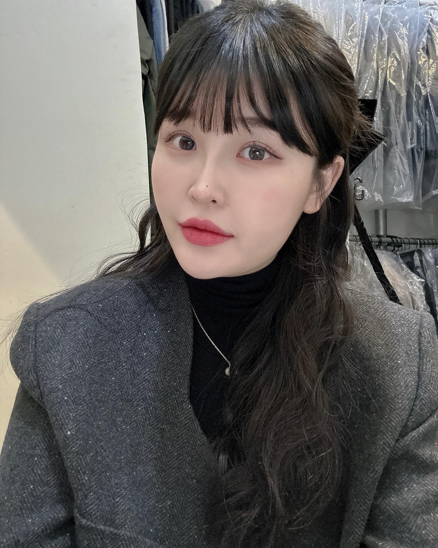 머리해서 기분이 좋그든요🧏🏻‍♀️
.
.
.
#8개월임산부 #셀피 #물결펌 #보다나
