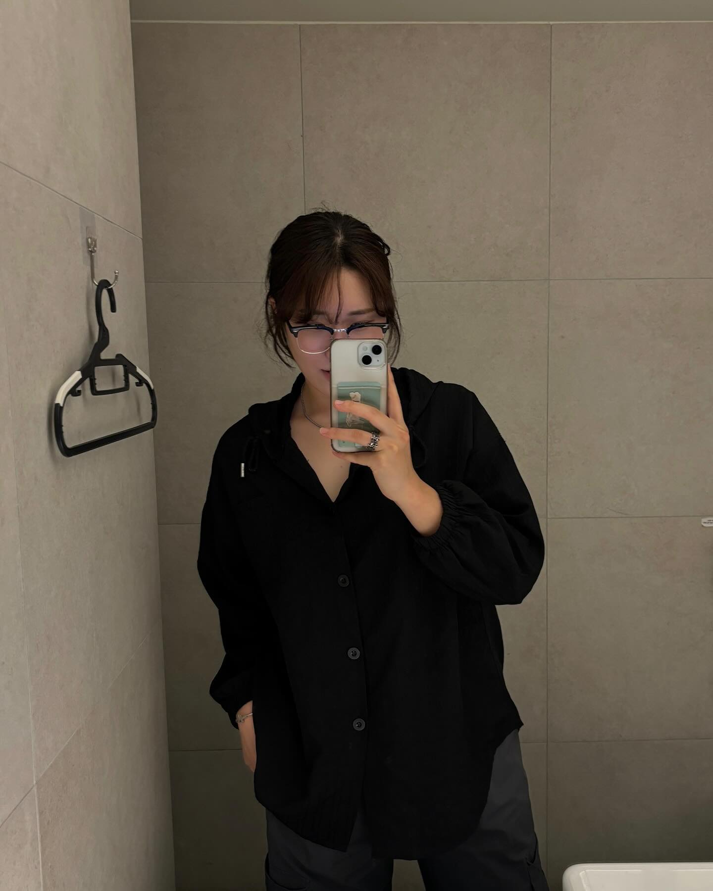 요즘 밀고 있는 안경 (사실 다 잃어버림)