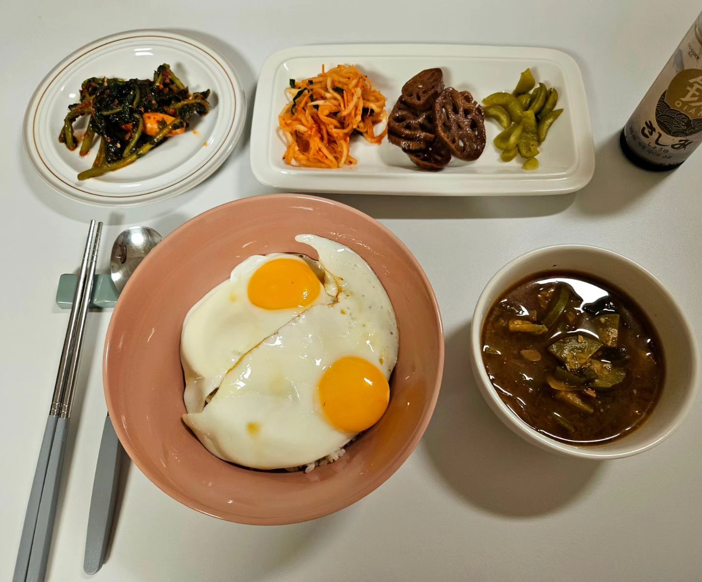 #집밥일기 
.
퇴근이 늦은 날은 가장 만만한
계란간장밥이 역시나👍👍
#집밥 #집밥레시피 #일하는주부 #주부의삶 #저녁밥상 #집밥메뉴 #계란간장밥 #주부소통