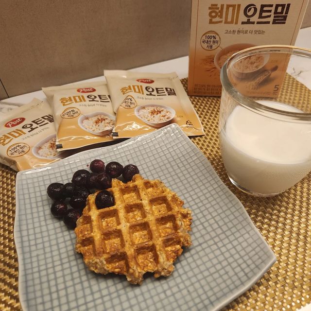 🍖먹으면서🍖 ⛰️등산하는⛰️ 😀흔한 일상😀 on Instagram: "#제품제공 #협찬 #포스트현미오트밀 바쁜 아침시간 건강과 간편함 둘 다 챙길 수 있는 오트밀 데리고 왔어요~~ 고소하고 든든