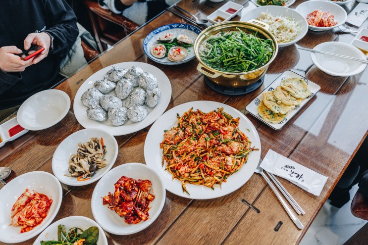 고창 백합정식 맛집 한식당 본가