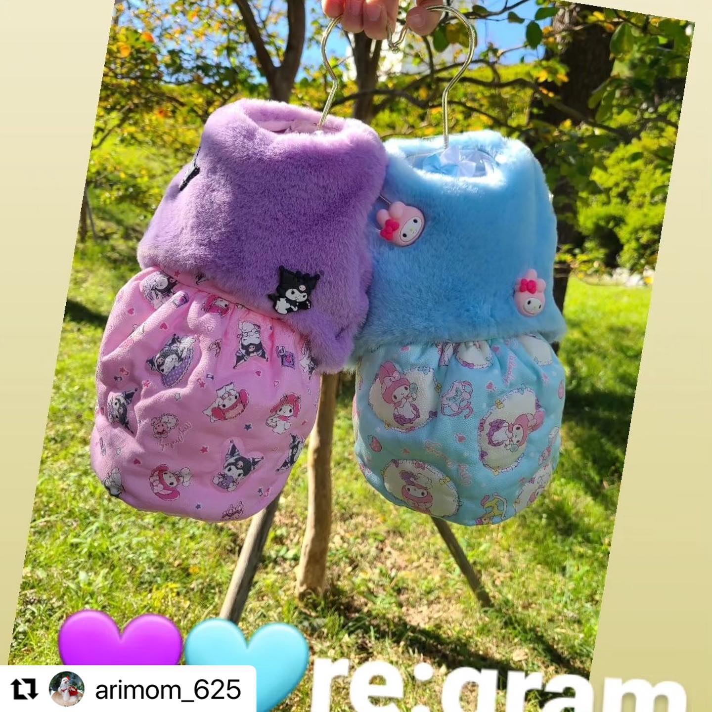 #Repost arimom_625 with use.repost
・・・
#리그램이벤트 
#arimom_625 
#REGRAM
#산리오누빔퍼2pcs
#아리맘첨으로
#아리맘핸드메이드애견옷🧶🧵👗✂️

***
요번 제품은 시간과 정성과 노력이 모두 배로 모여진 옷이예요
(그결과로 비용이 만만치 않앗습니다😂)

직접 일본에서 ✈️타고  힘들게 구해온 원단들입니다😂 기계누빔을 과감히 버리고 일일히 케릭터  하나하나ᆢ 한땀한땀
4온스 솜을 덧데어 손누빔으로 제작하였습니다 

털빠짐없는 밍크퍼 베스트는 정전기방지 특수안감으로
따뜻함과 부드러움이 만나서 따뜻함은  배가 되었습니다😊
정말 가볍습니다❤️
***
민트 퍼플 2가지컬러🩵💜

***
응모방법

1 arimom_625  계정 팔로우하기
(친구소환시 확률은 👍😂🤣)

2 리그램시 꼭 테그하기

3 아가싸이즈 원하시는색상 댓글작성하기(잊지마세용😂)

4 기간 10월 20일~10월 31일까지

5 발표 11월 4일(2분추첨)

📌유령계정
📌비공개계정
📌리그램당첨 상관없이 무효처리
📌당첨되신분들은 상품 받으시고 ᆢ게시물 올려주시고 테그하기
(주문주신분들 당첨시에는 다른색상으로 제 작해드립니다)

📌주문은 dm주세요😍