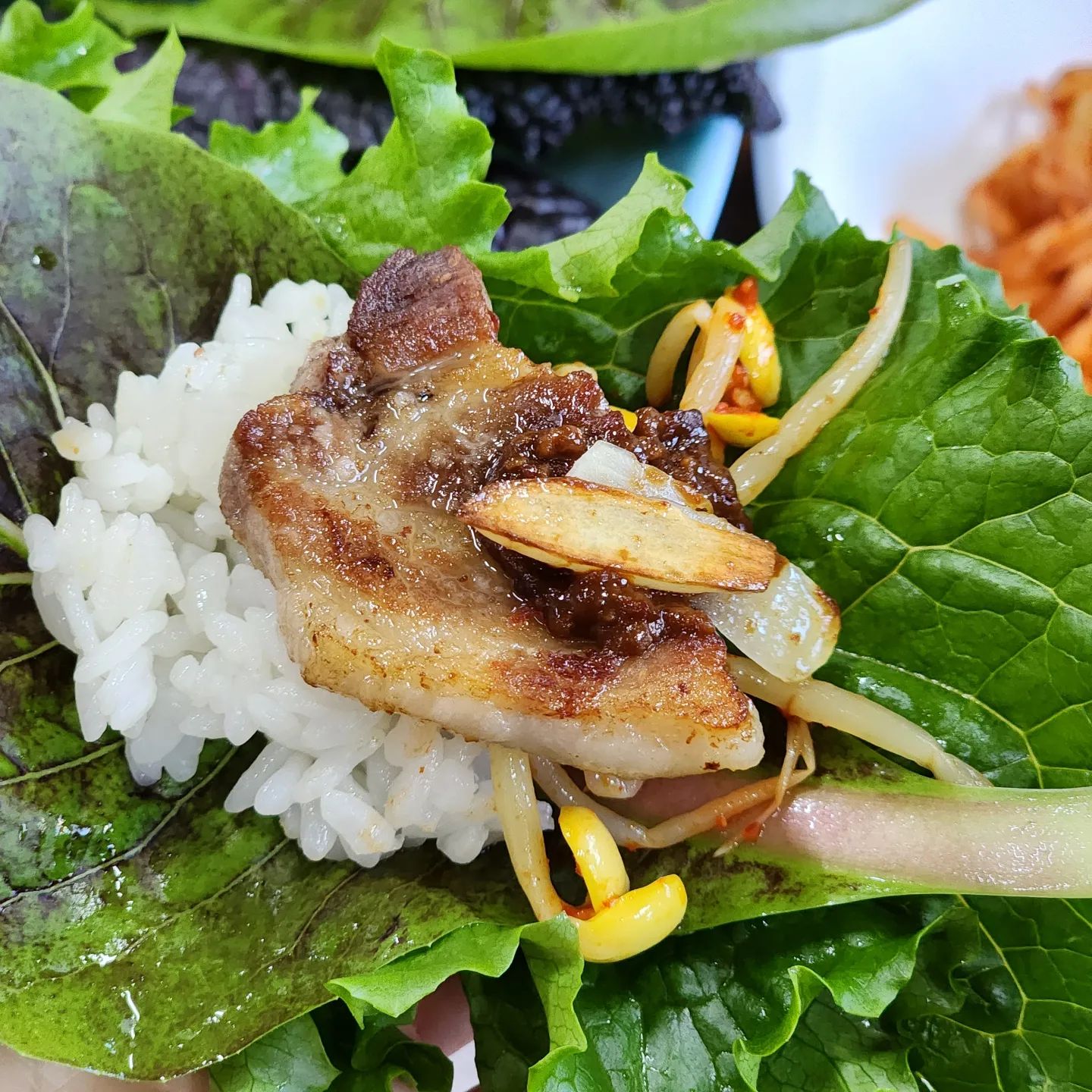 관설동 #가리파쌈밥

싱싱한 쌈채소에 두툼한 고기 올려서
한 입 가득 싸먹으면 꿀맛

🧾쌈밥 ₩14,000

📍강원 원주시 단관길 202
